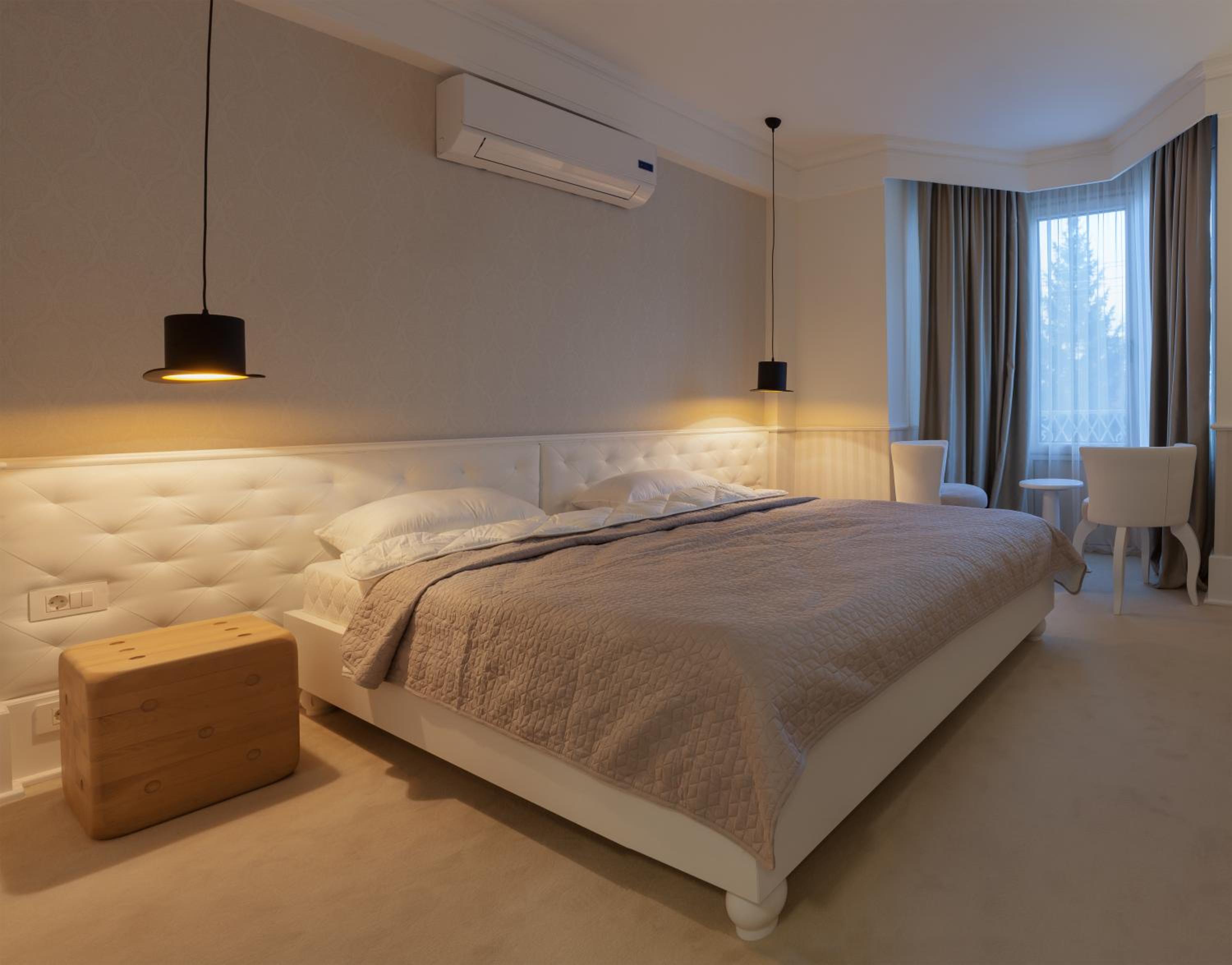 Standard Double Room - Photo 13