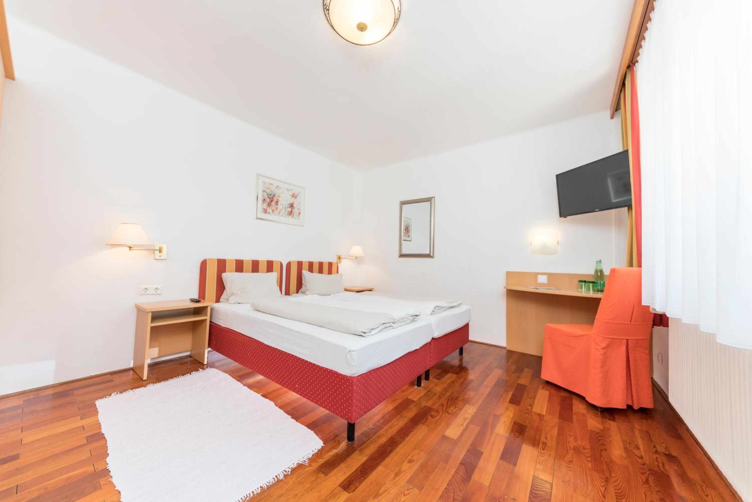 Double Room photo 3