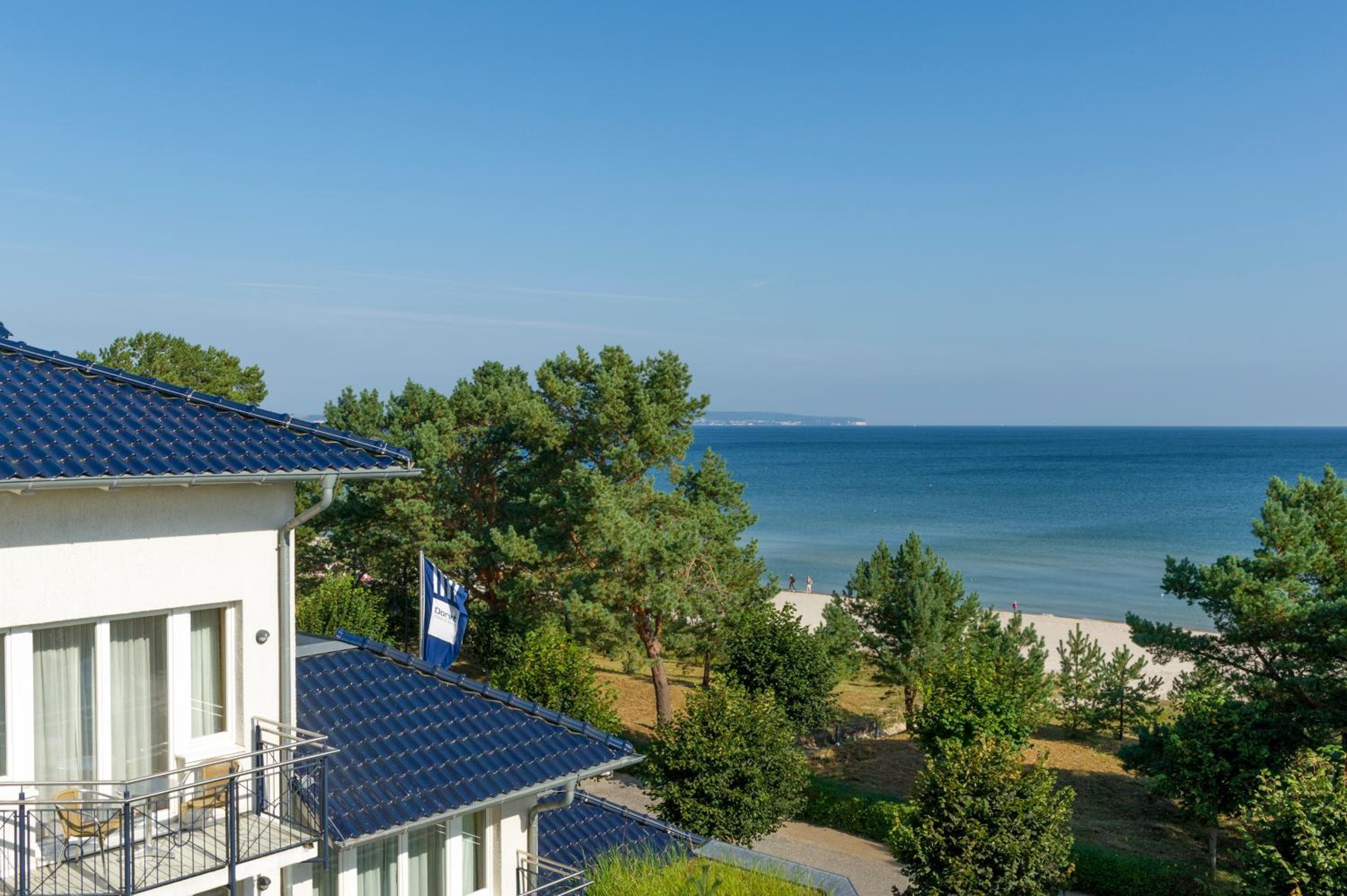 Comfort Suite with Sea Side - Photo 5