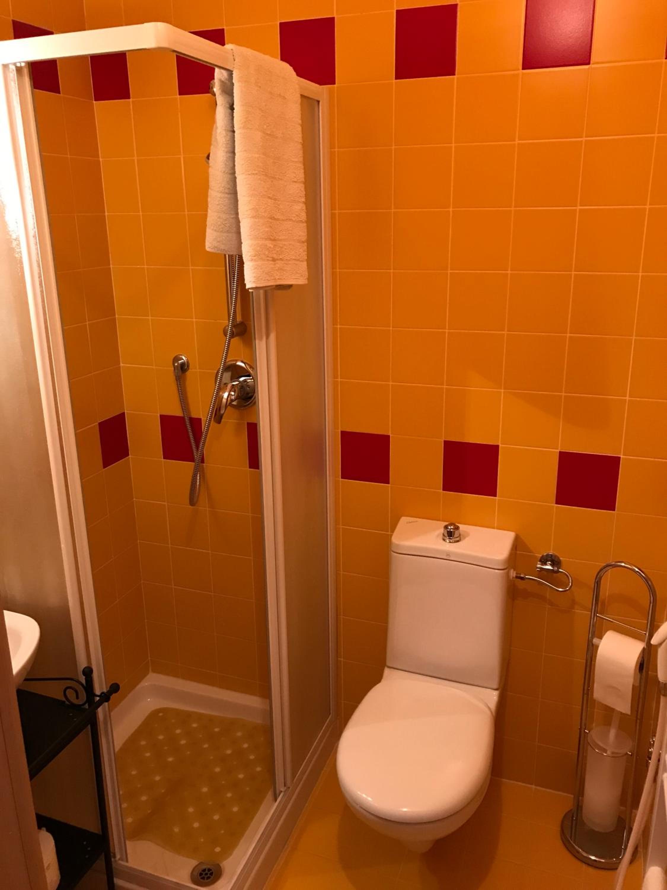 Triple Room - Photo 7
