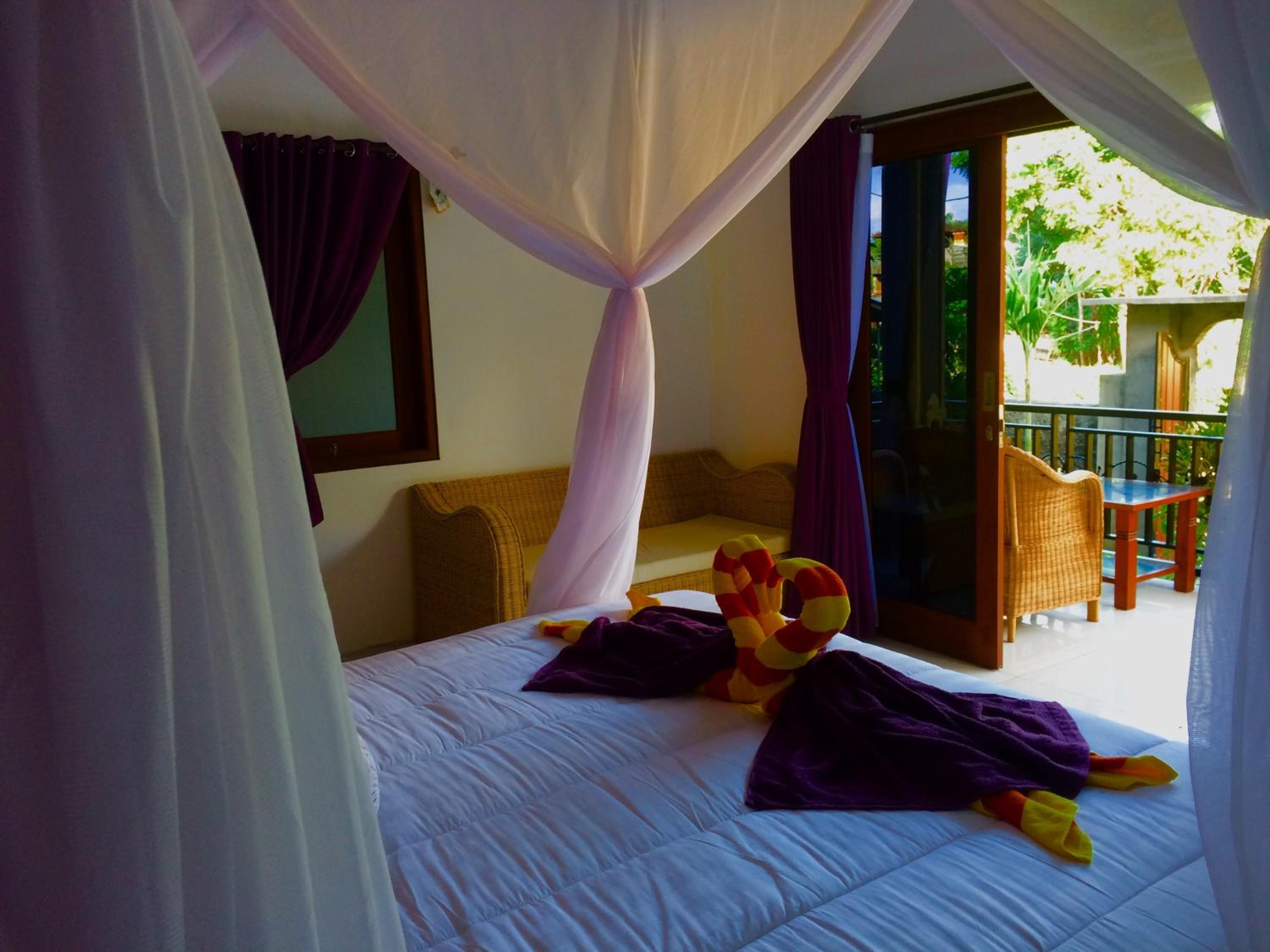 Double Room with Patio - Photo 3