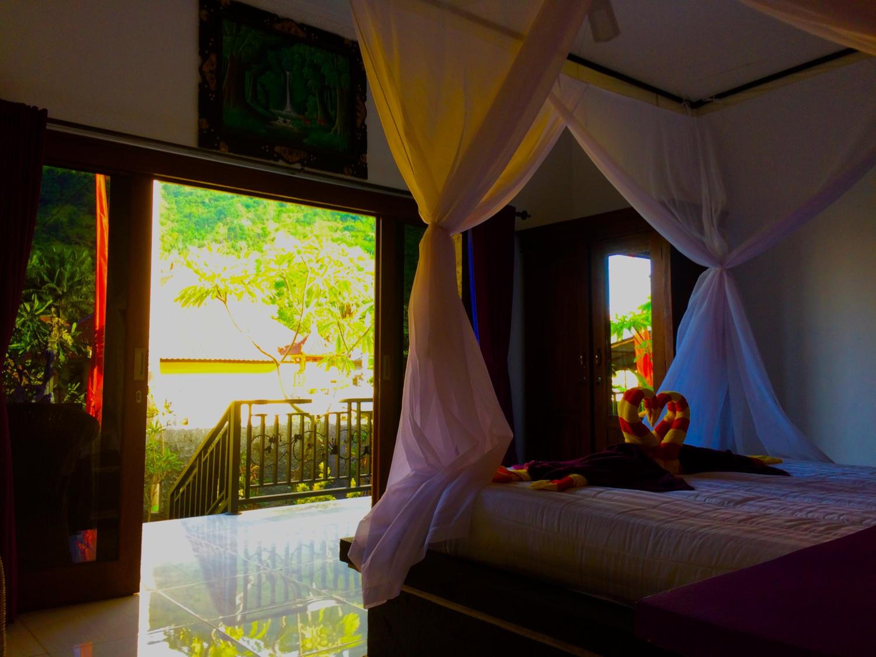 Double Room with Patio - Photo 59