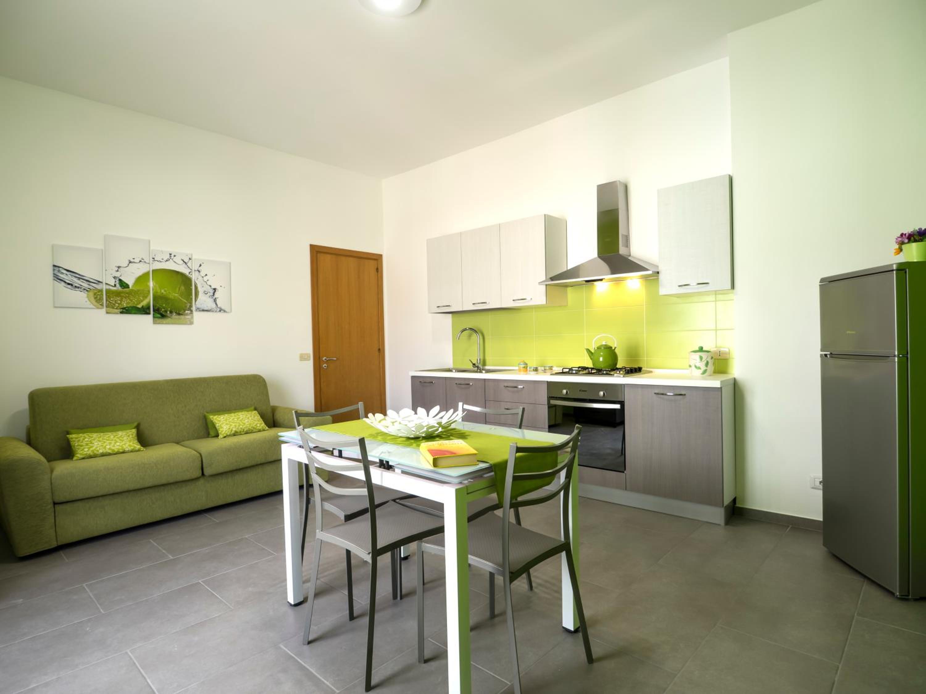 One-Bedroom Apartment photo 3