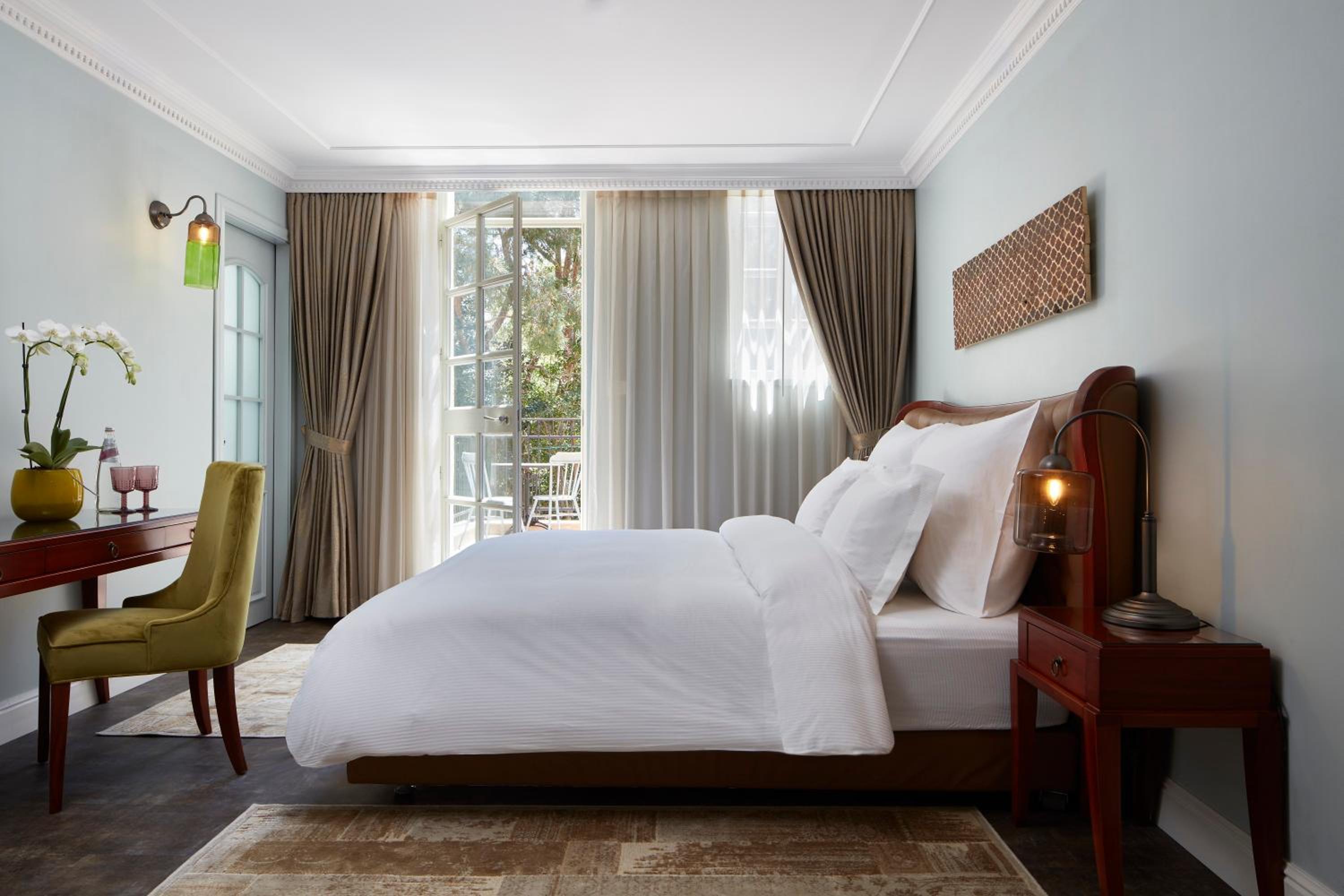 Deluxe King Room with Balcony