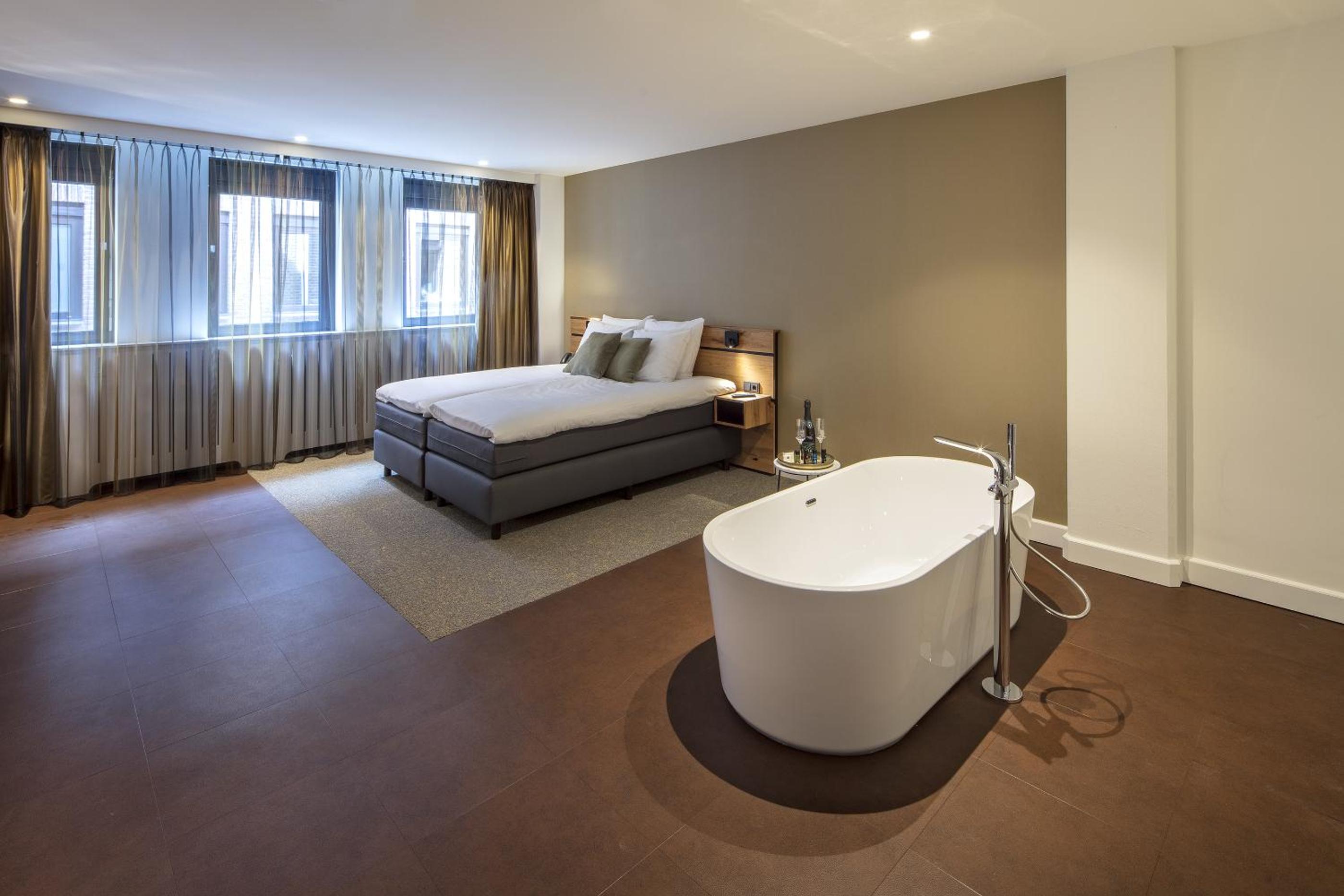Deluxe Junior Suite