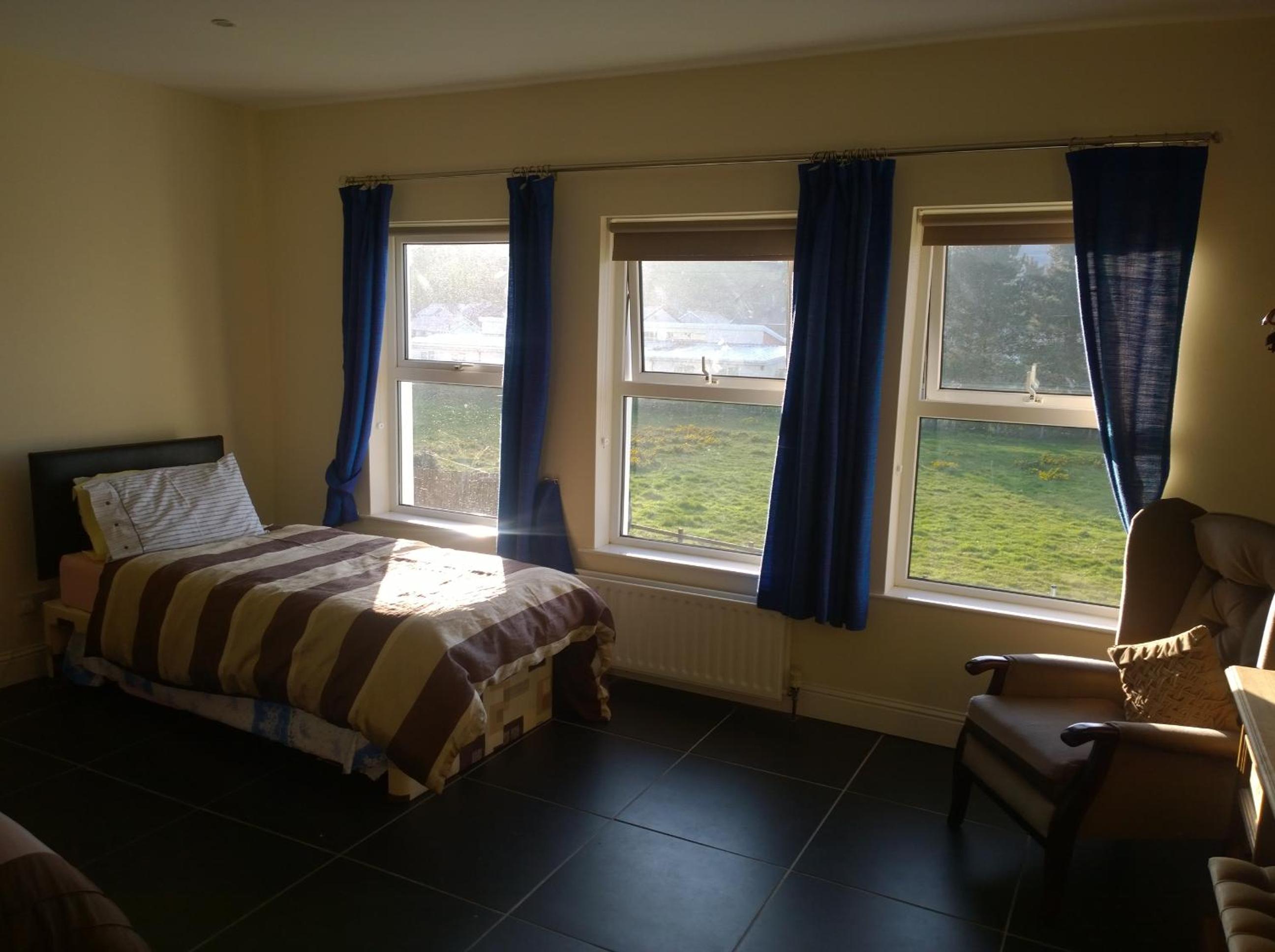 Deluxe Family Room photo 1