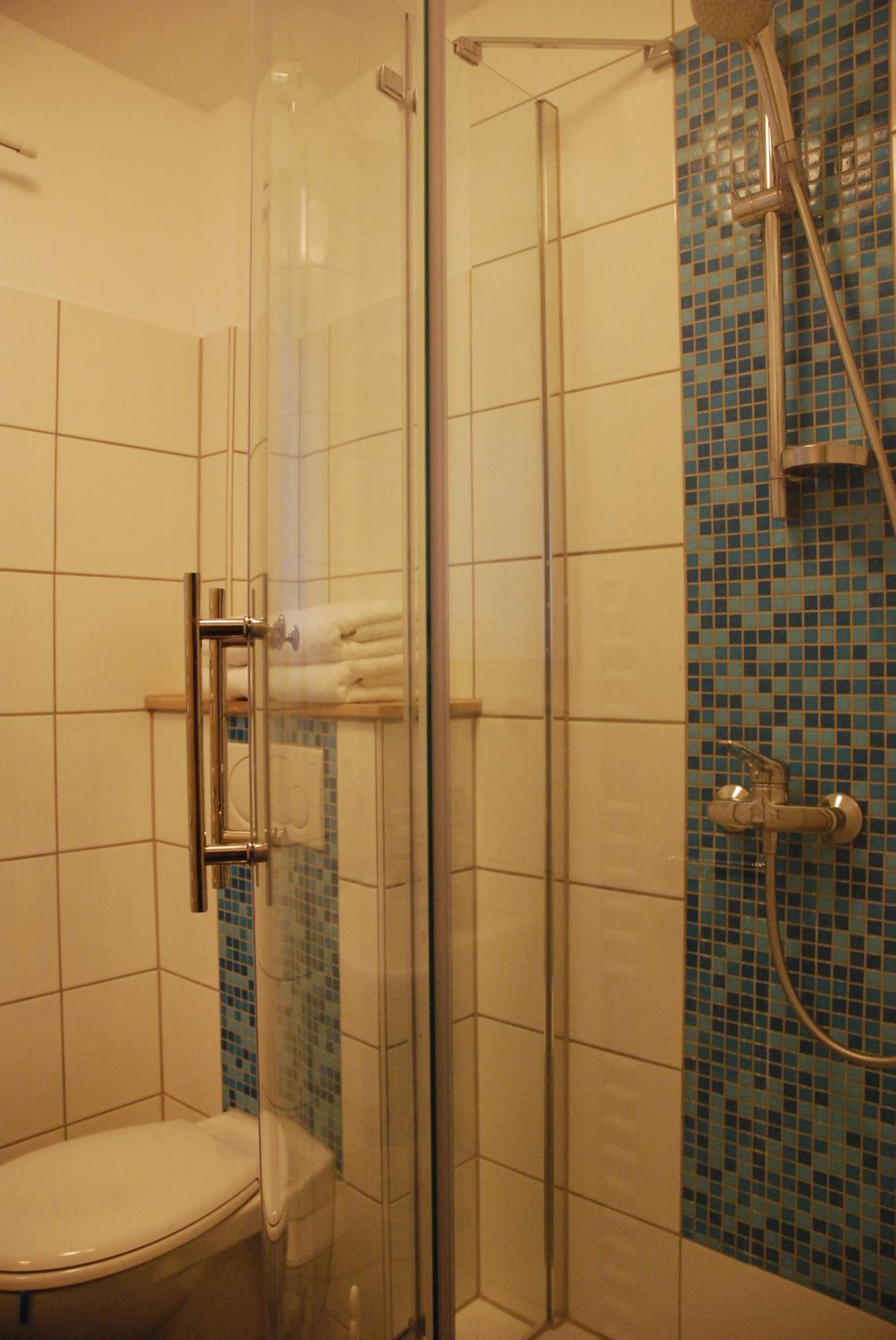One-Bedroom Apartment - Photo 15