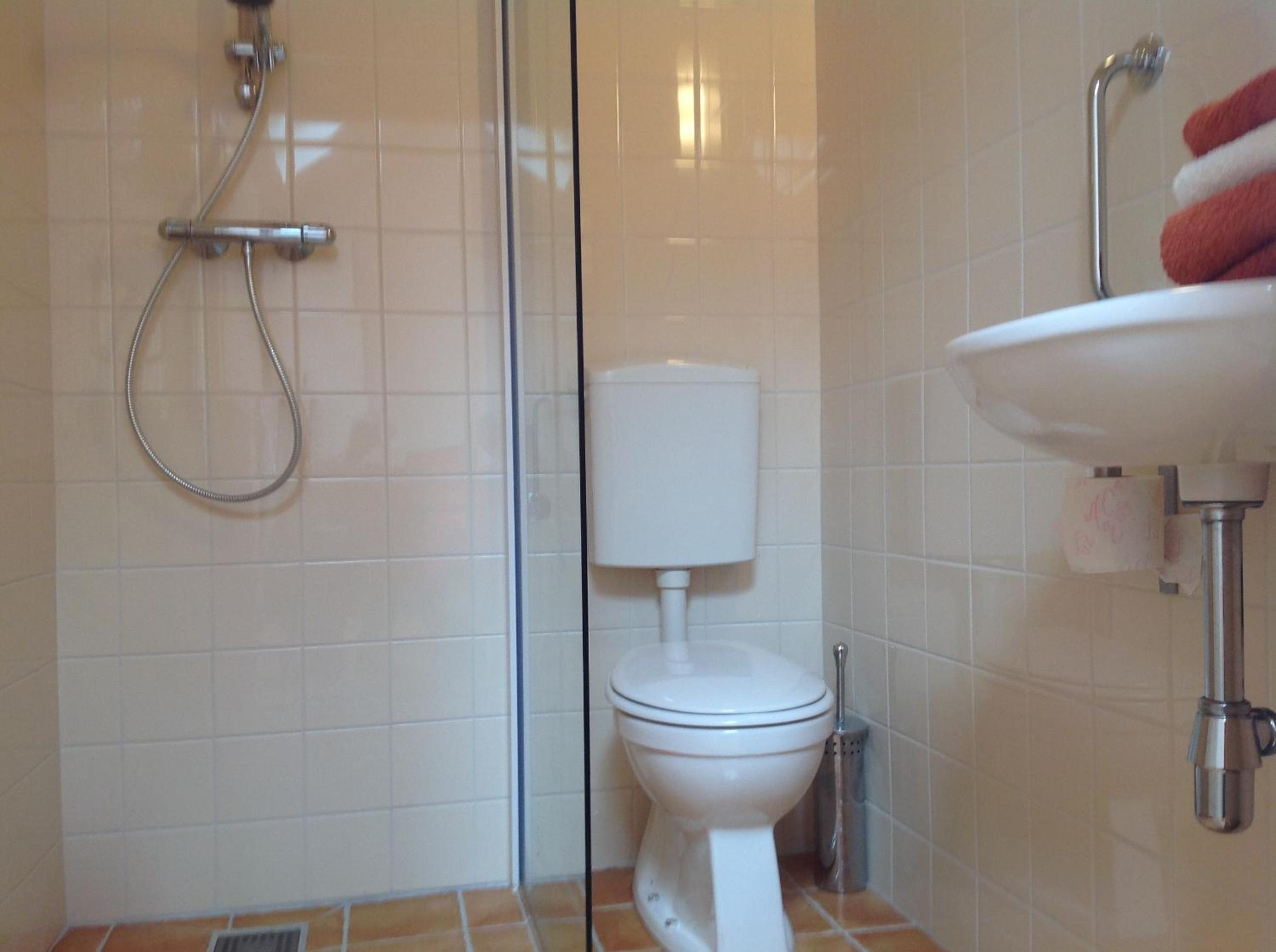 Apartment - Ground Floor photo 2