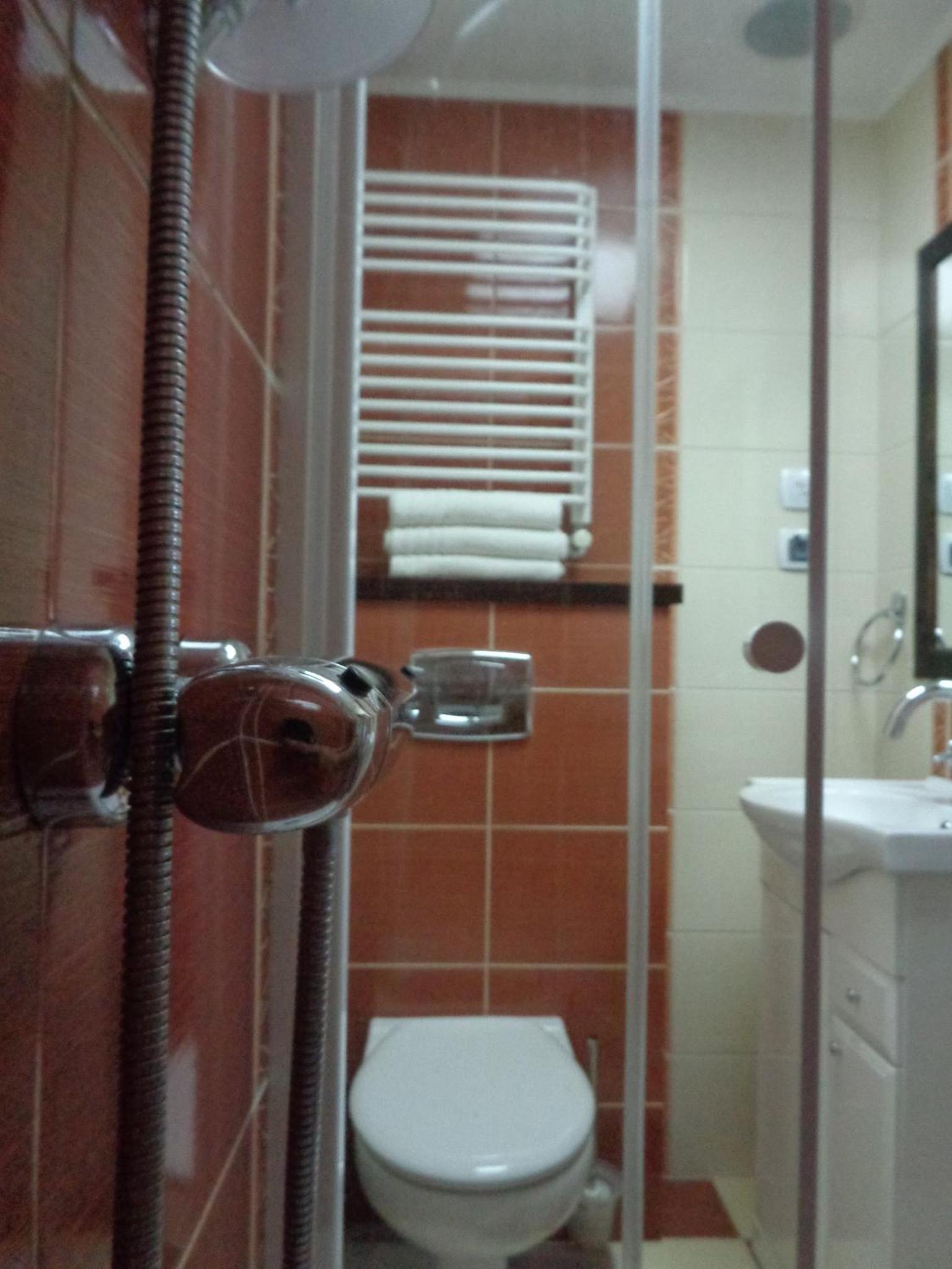 Quadruple Room with Bathroom photo 2
