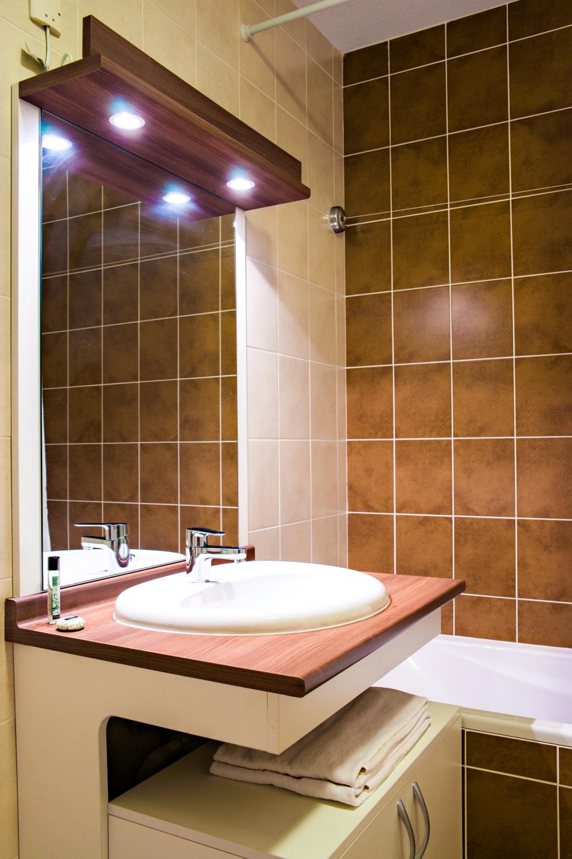 Apartment (4 Adults) - Photo 4