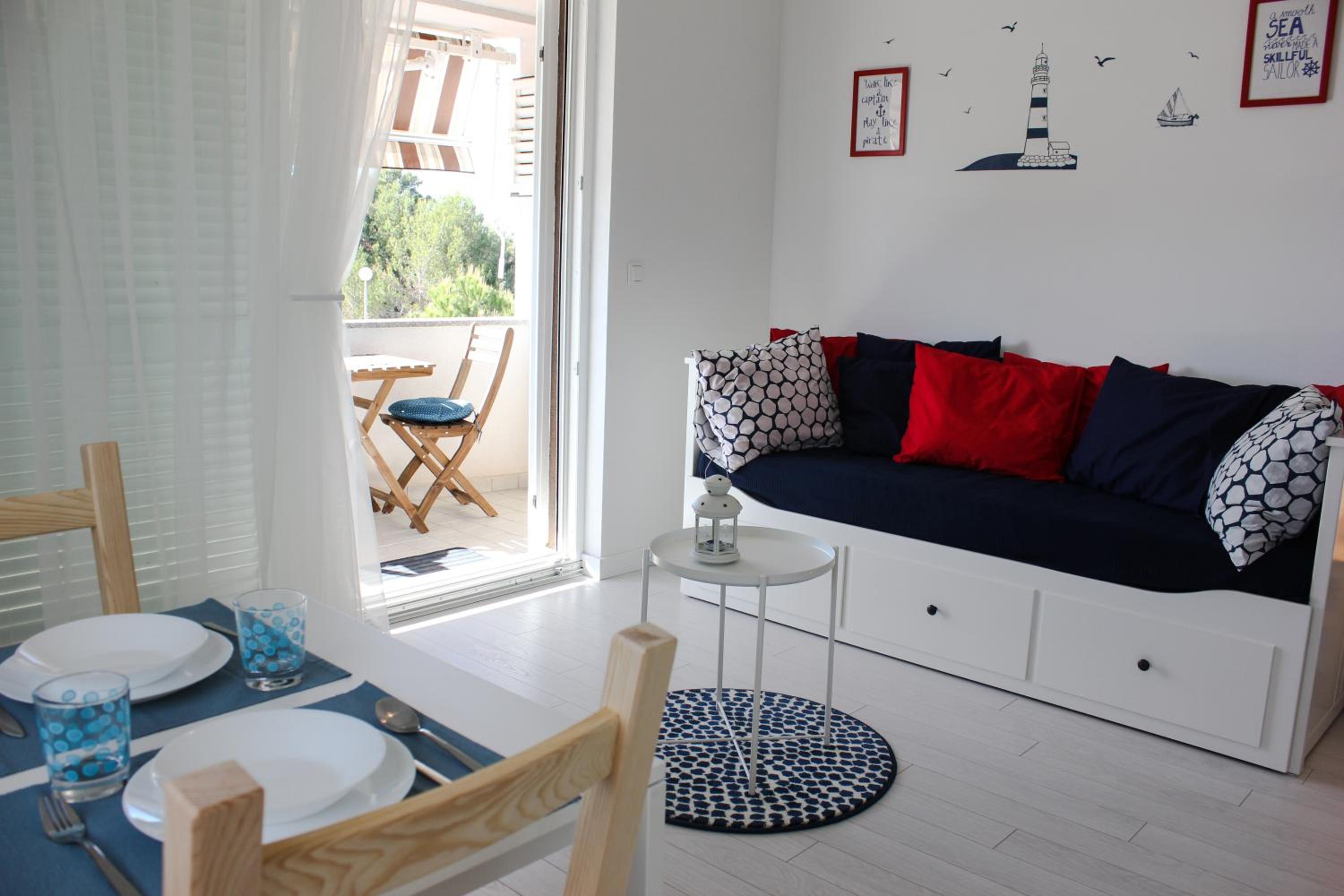 One-Bedroom Apartment with Balcony photo 1