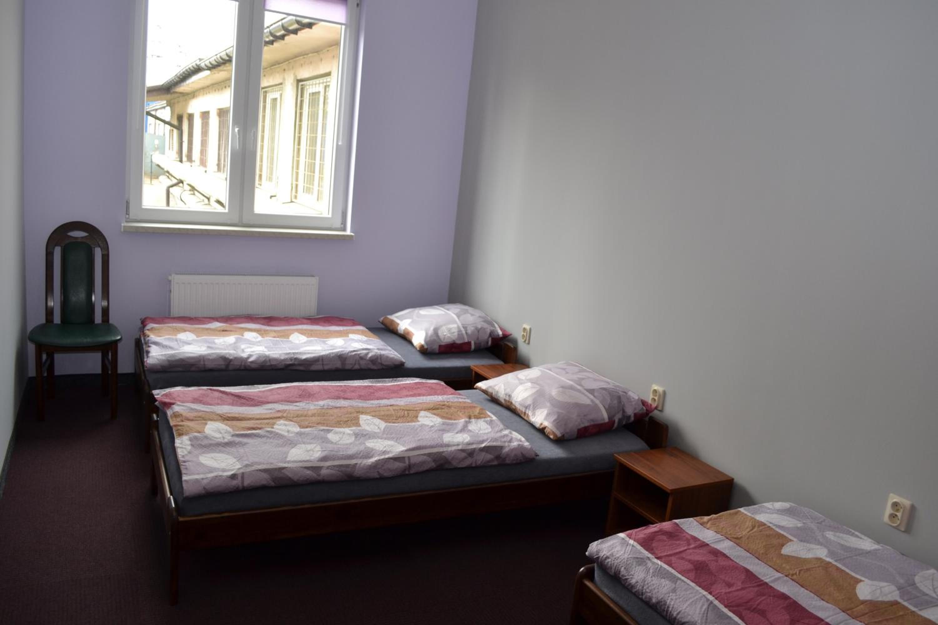 Triple Room with Bathroom - Photo 5
