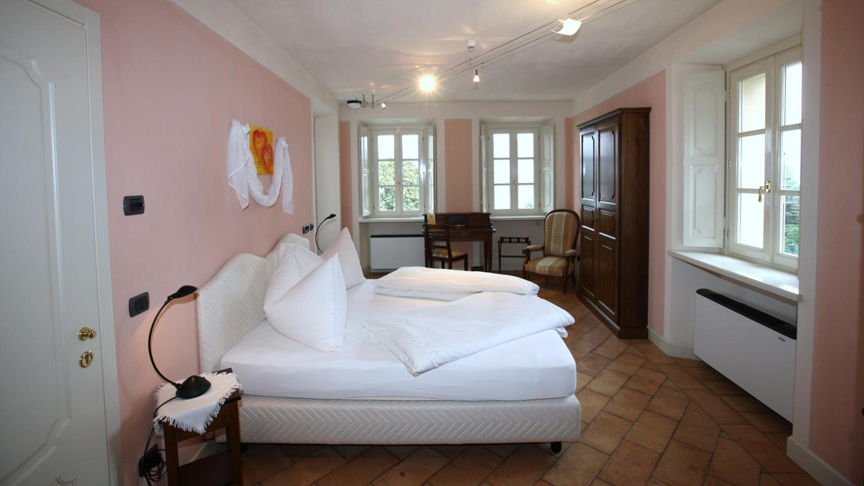 Superior Double or Twin Room - Photo 3