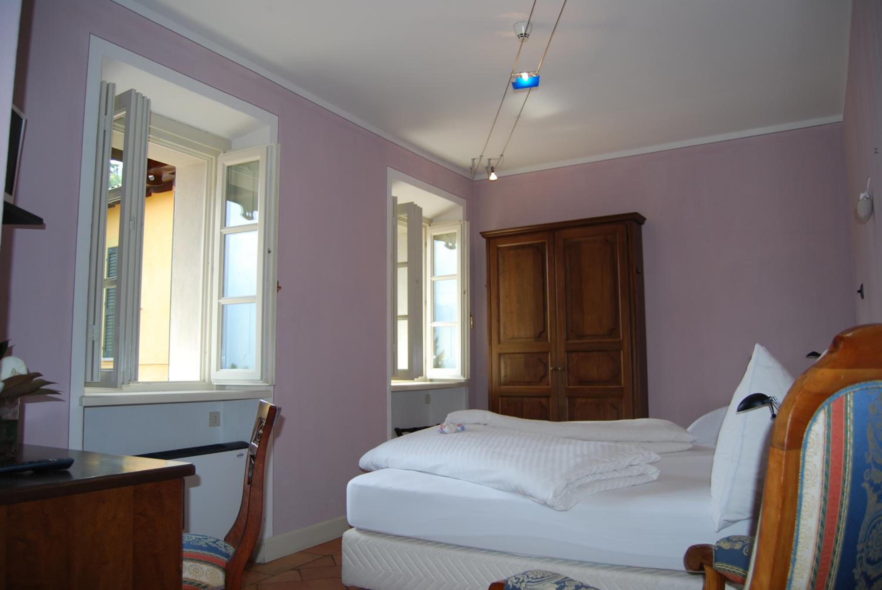 Double Room - Photo 4