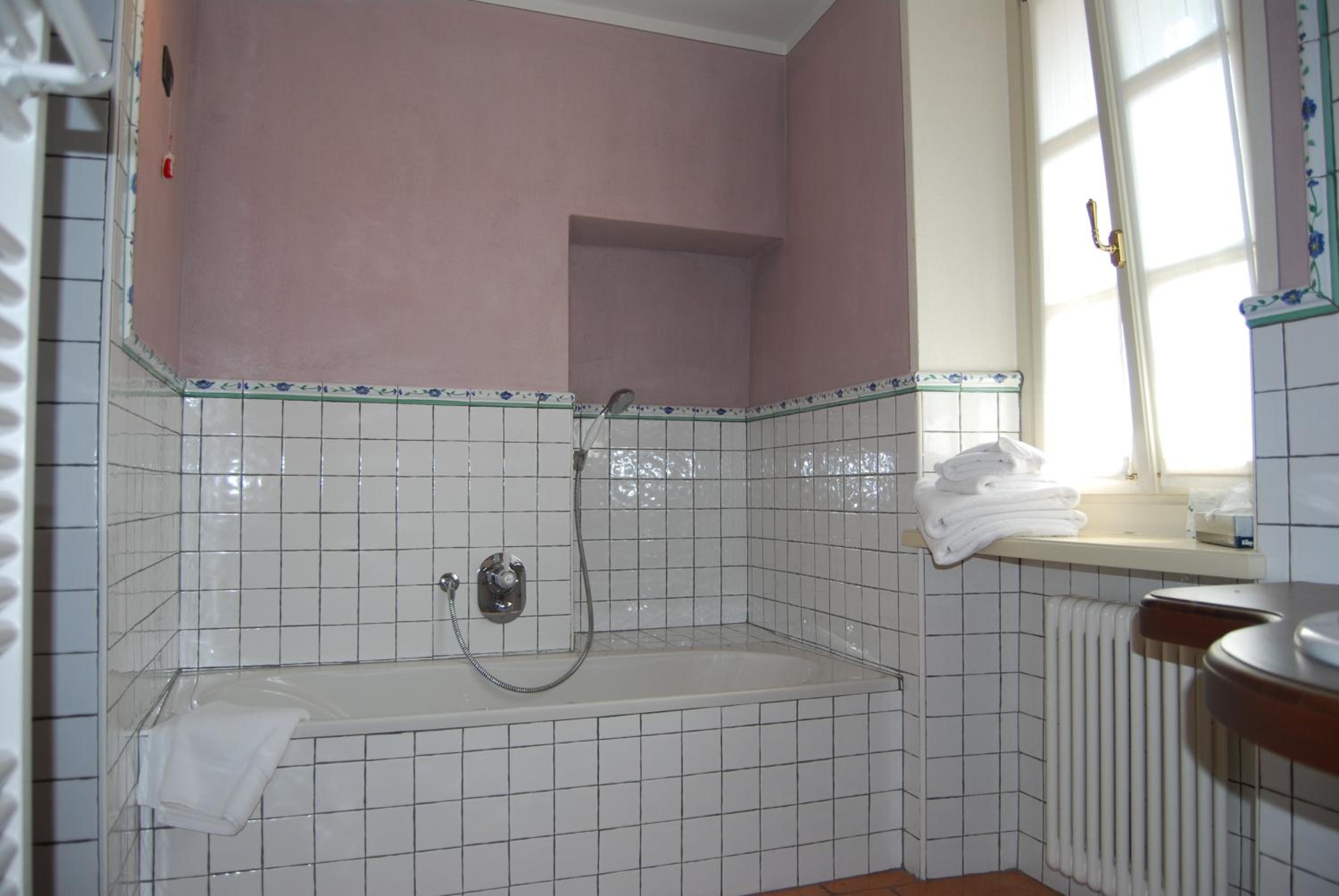 Double Room - Photo 7