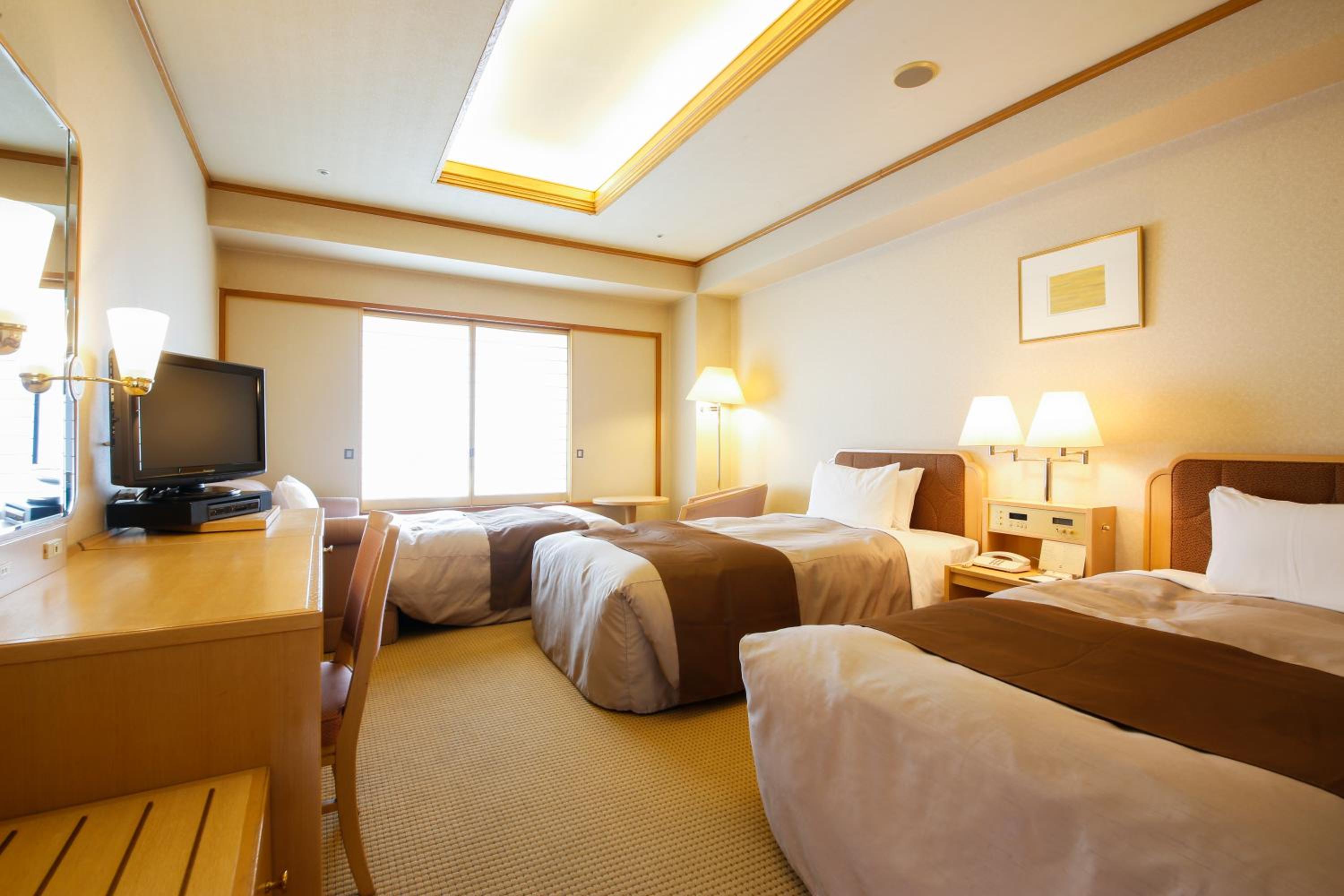 Standard Twin Room - Non-Smoking - Photo 1