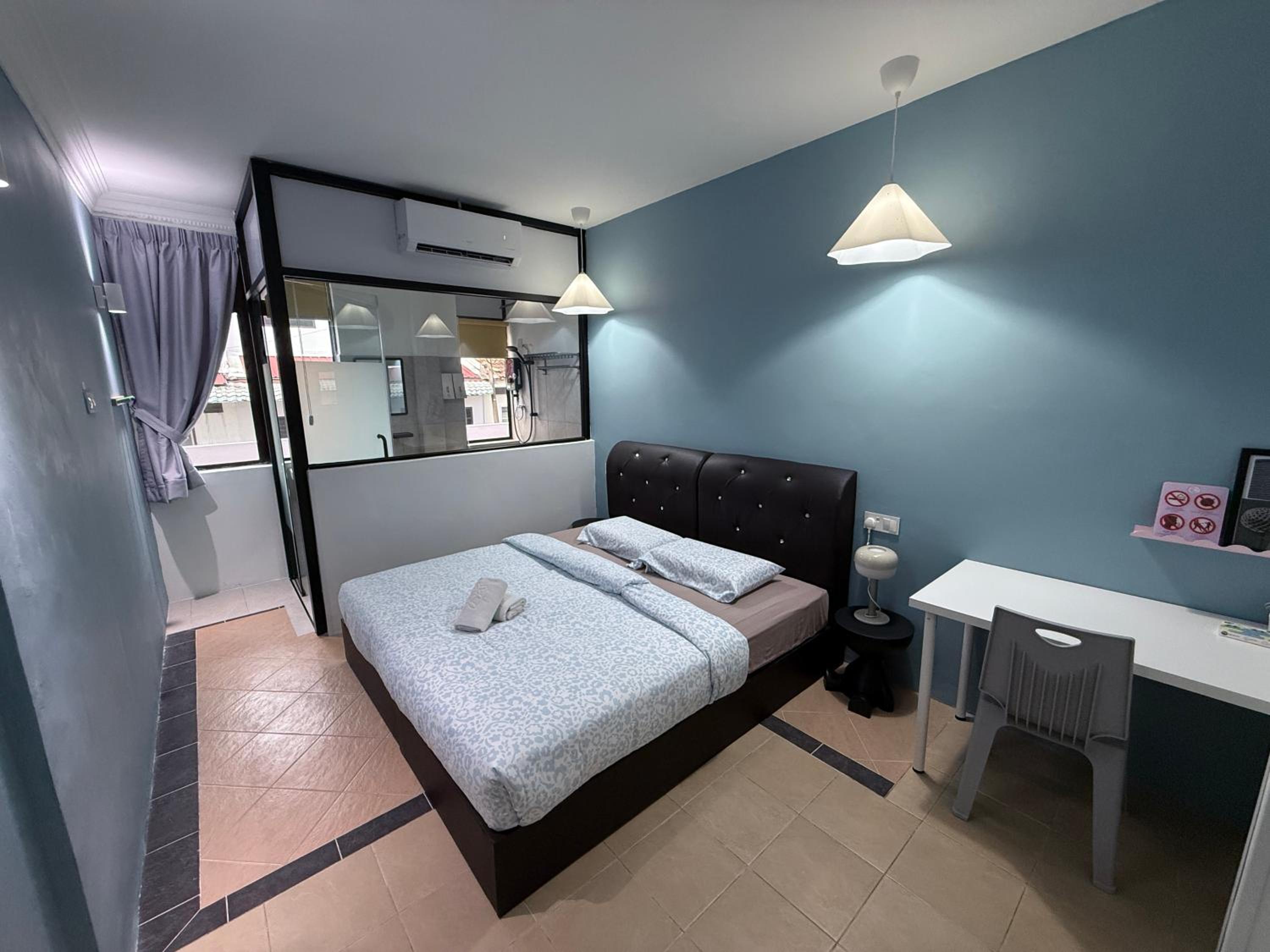 Double or Twin Room with Private Bathroom
