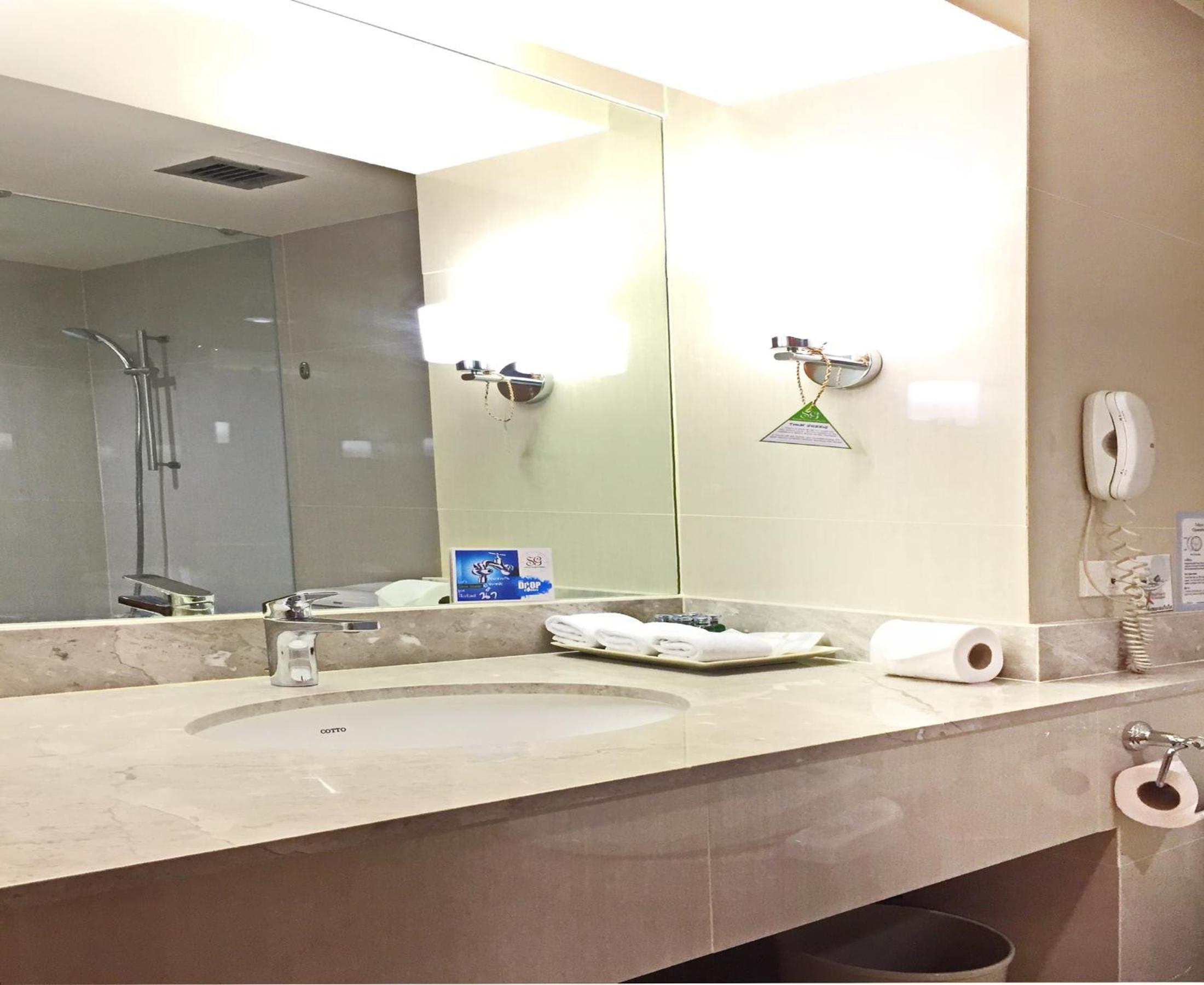 Two-Bedroom Suite photo 2