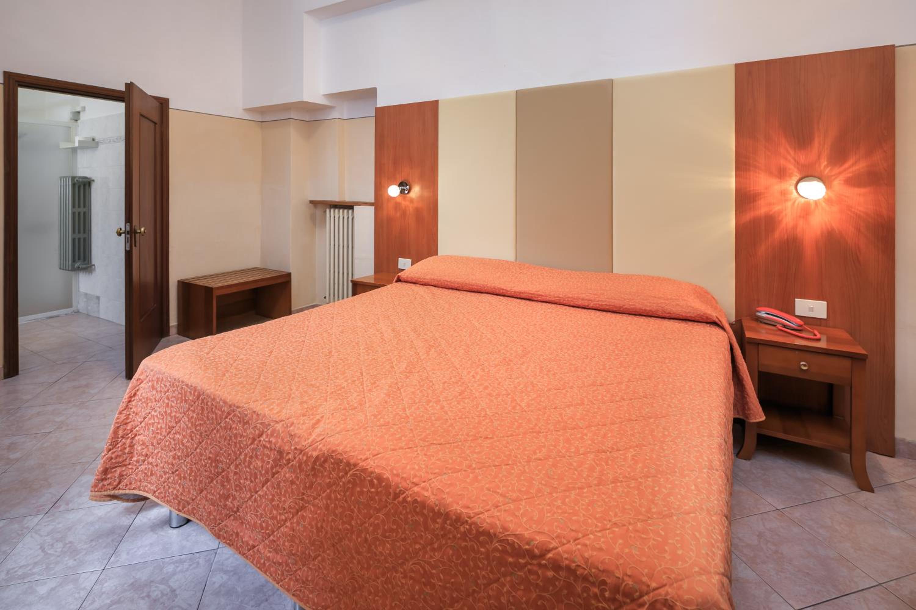 Economy Double or Twin Room photo 1