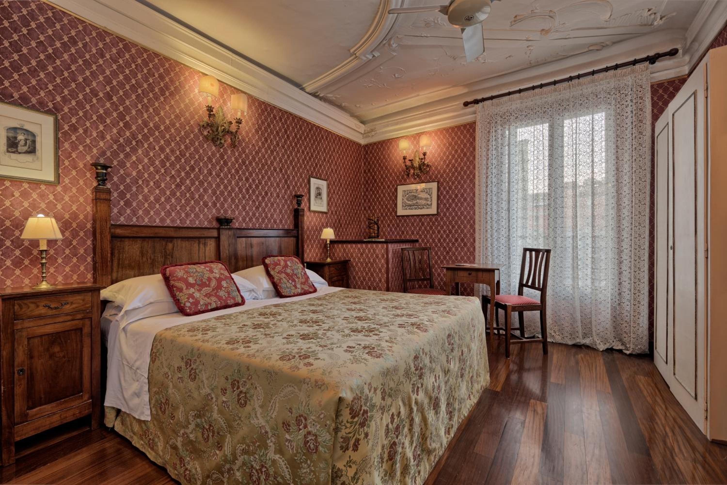 Double or Twin Room with Private External Bathroom photo 1