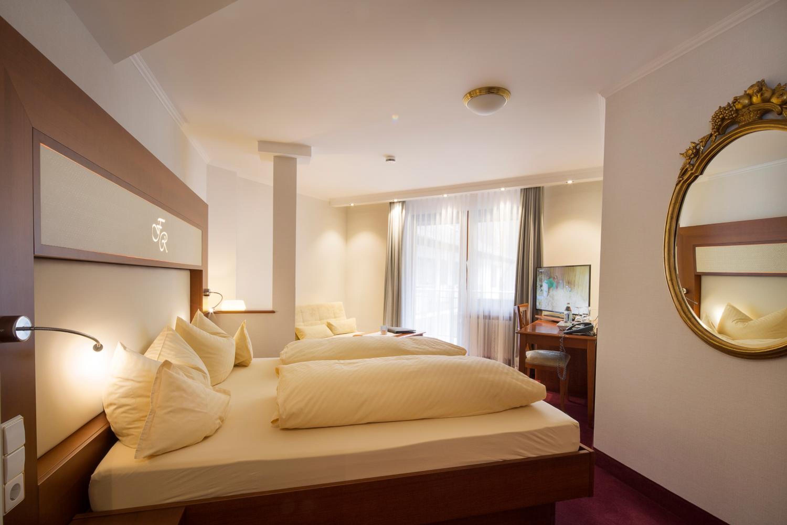 Junior Suite - Photo 1
