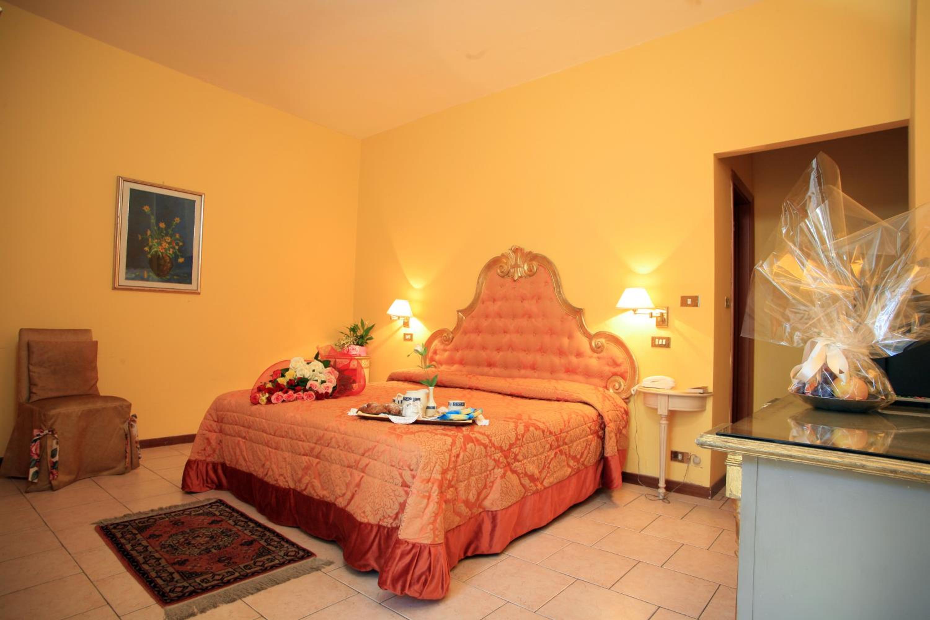 Superior Double or Twin Room photo 3