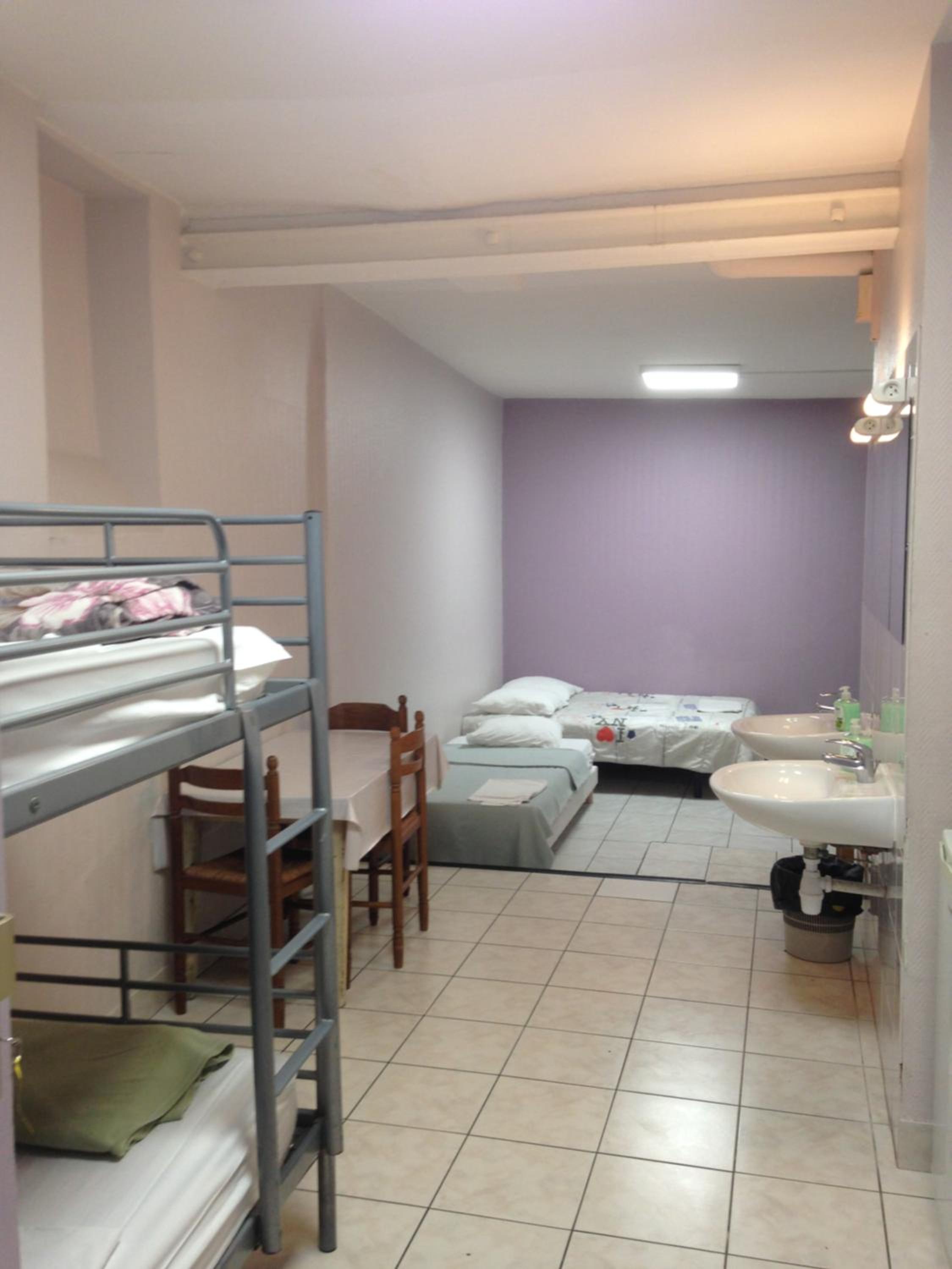Quintuple Room with Private Bathroom photo 3