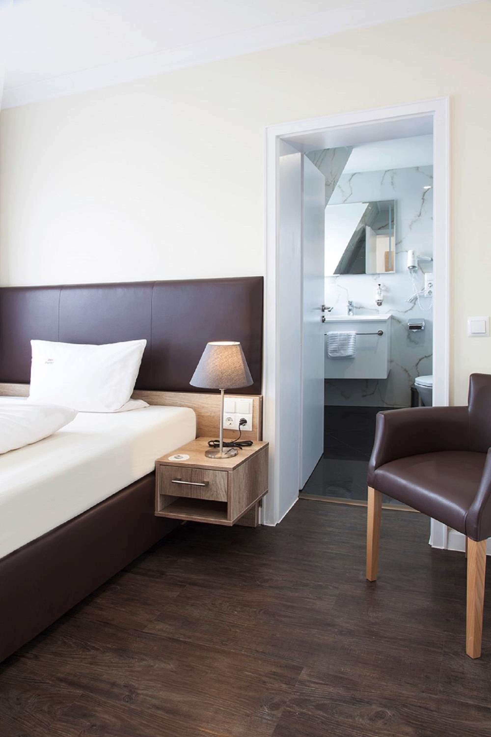 Single Room photo 3