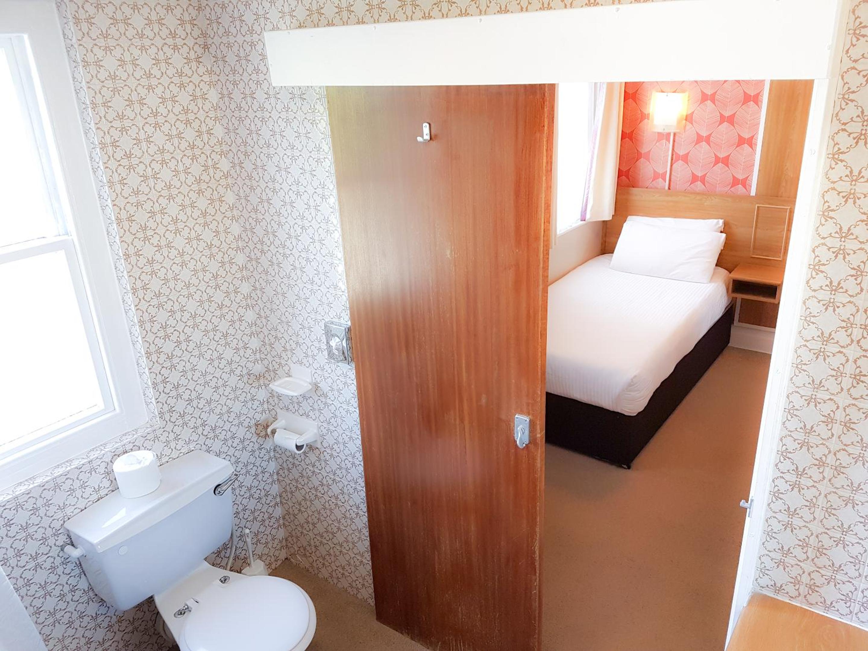 Standard Single Room photo 3