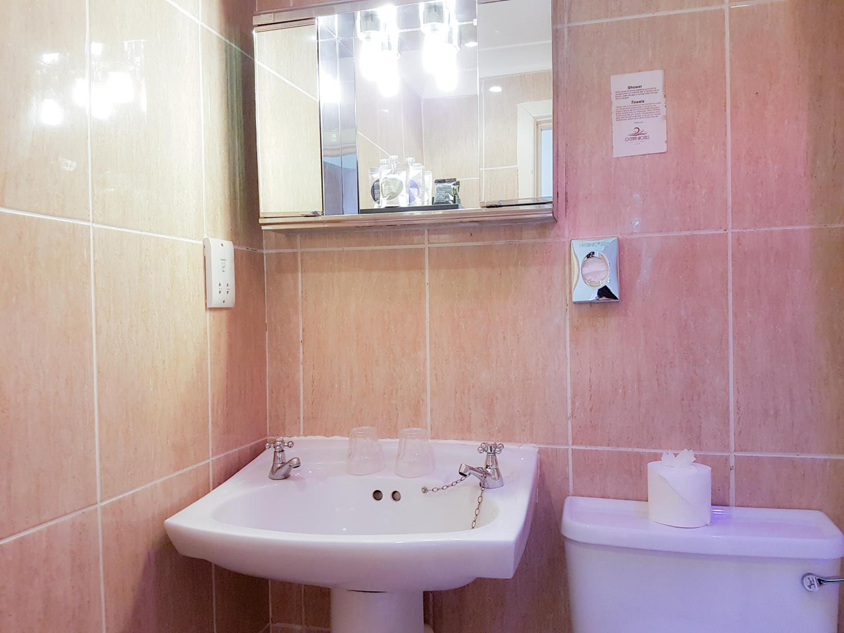 Compact Double Room - Photo 3