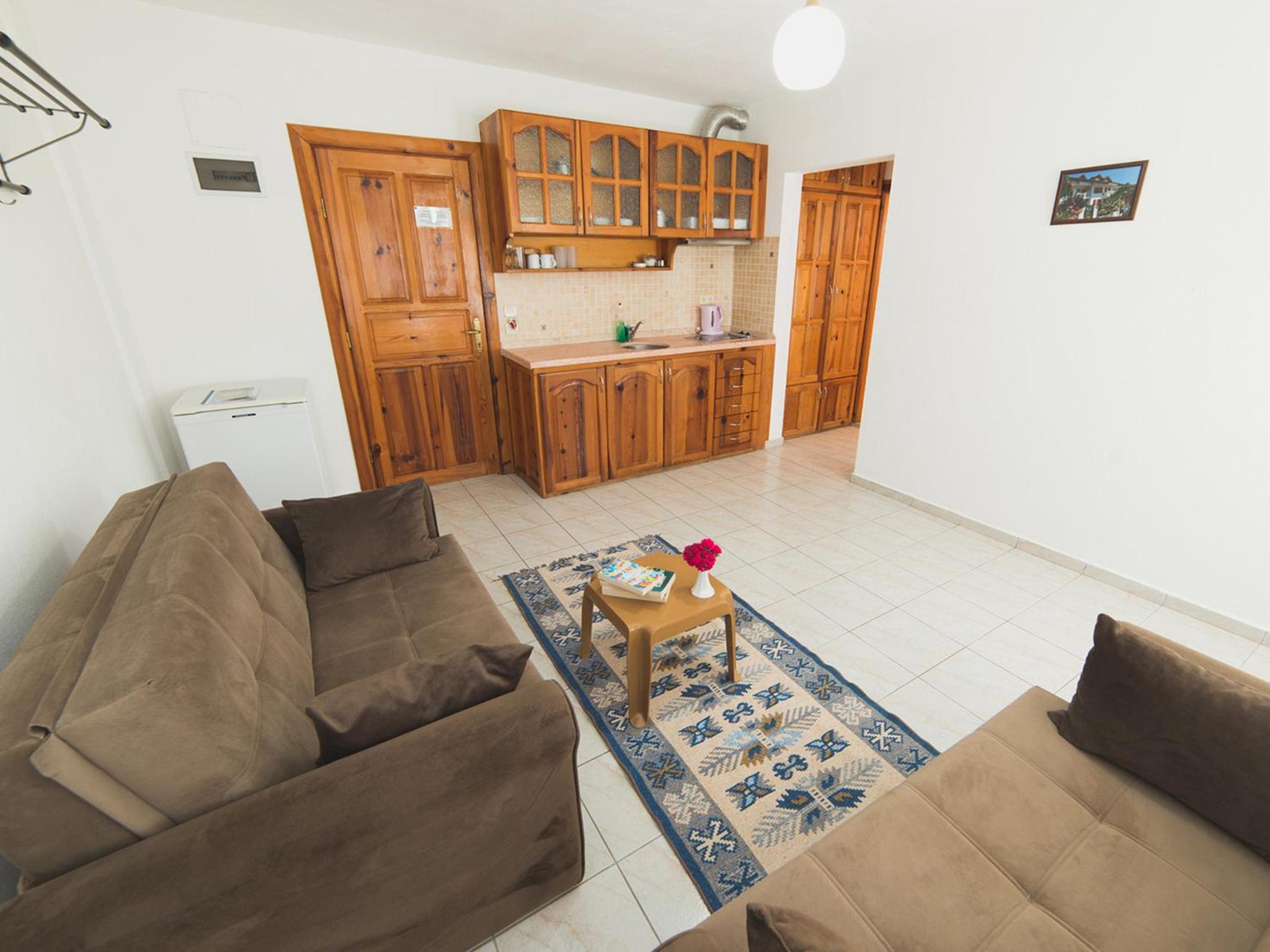 Apartment photo 2