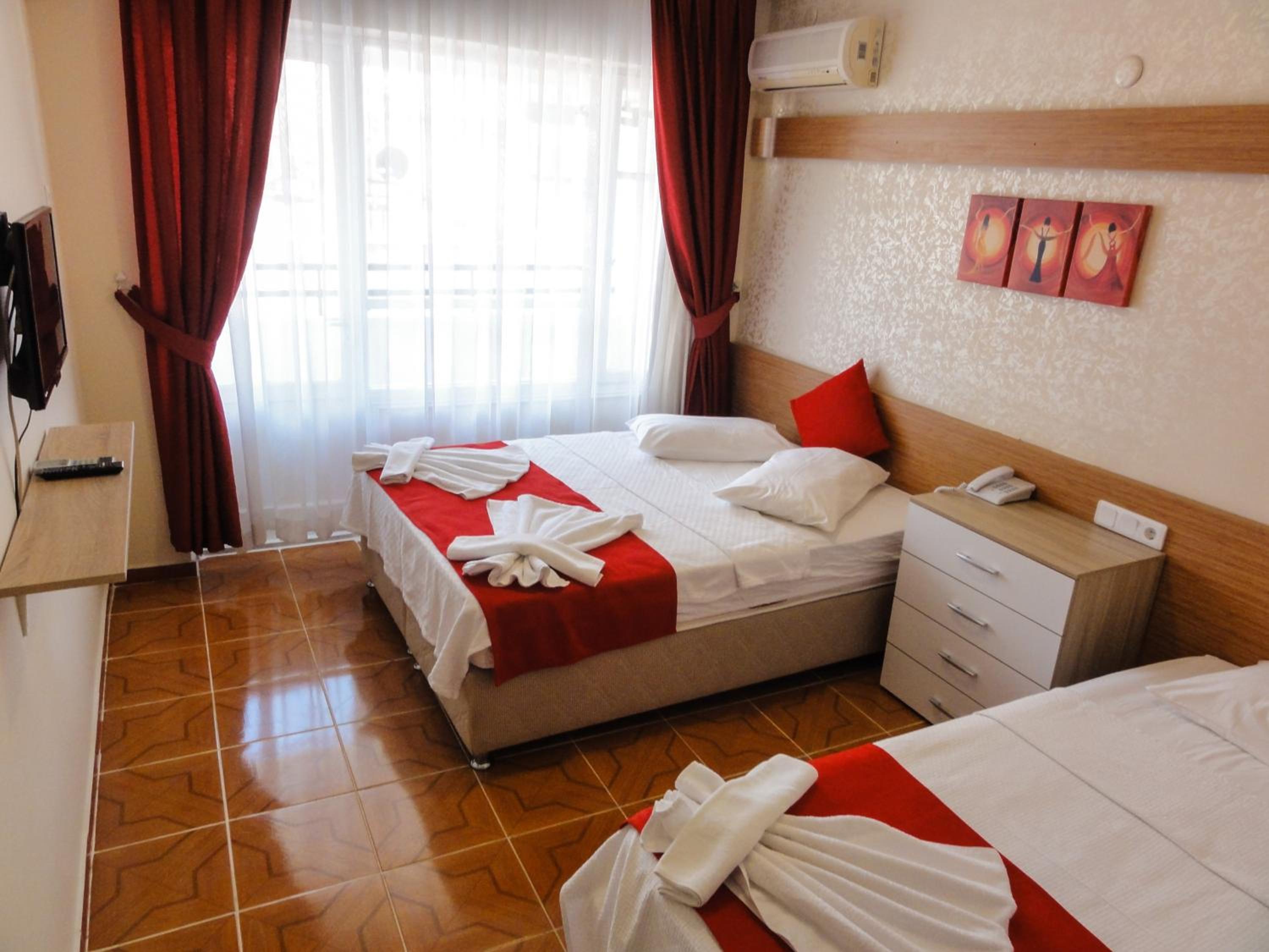 Triple Room - Photo 16