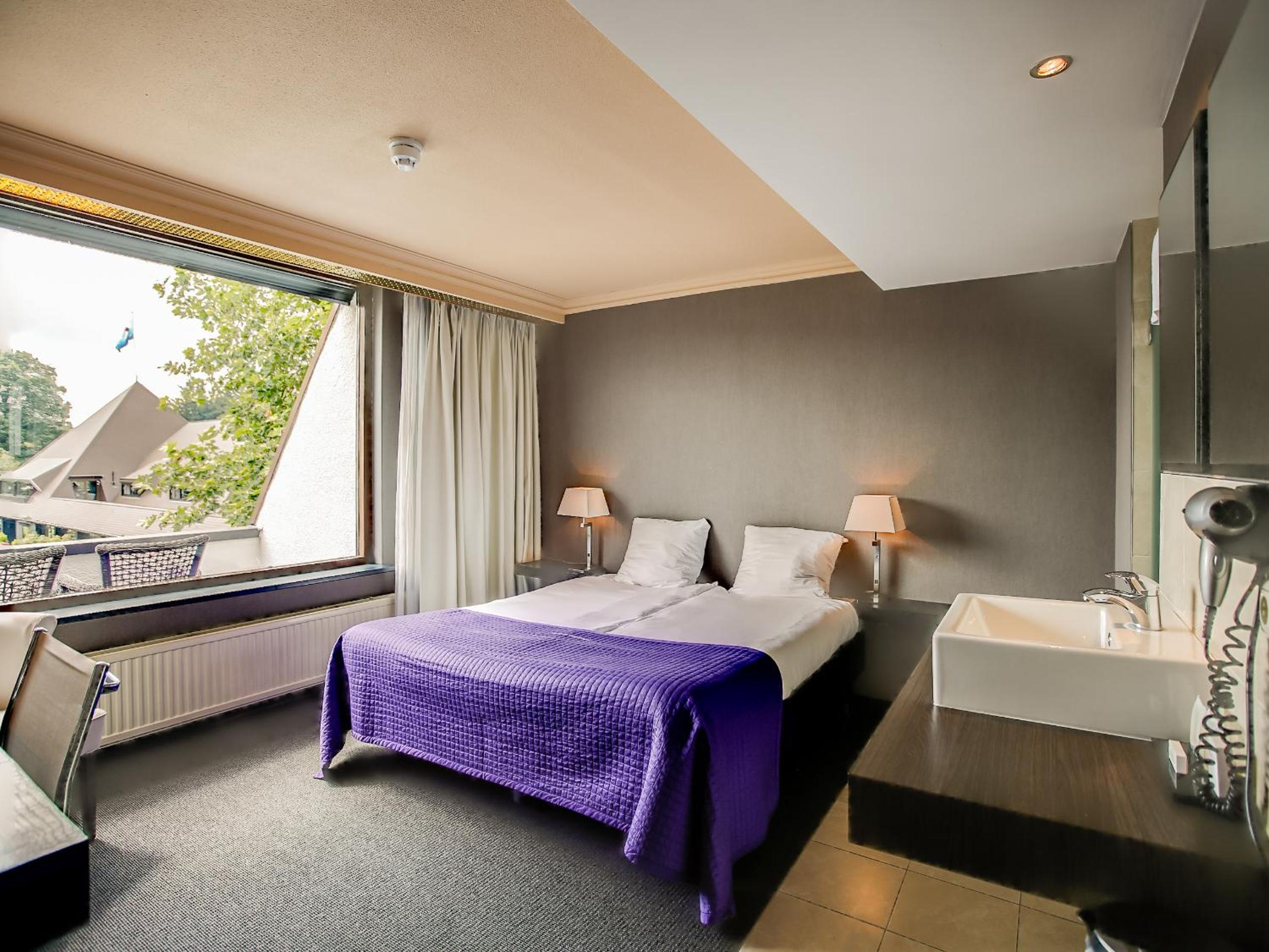 Small Single Room