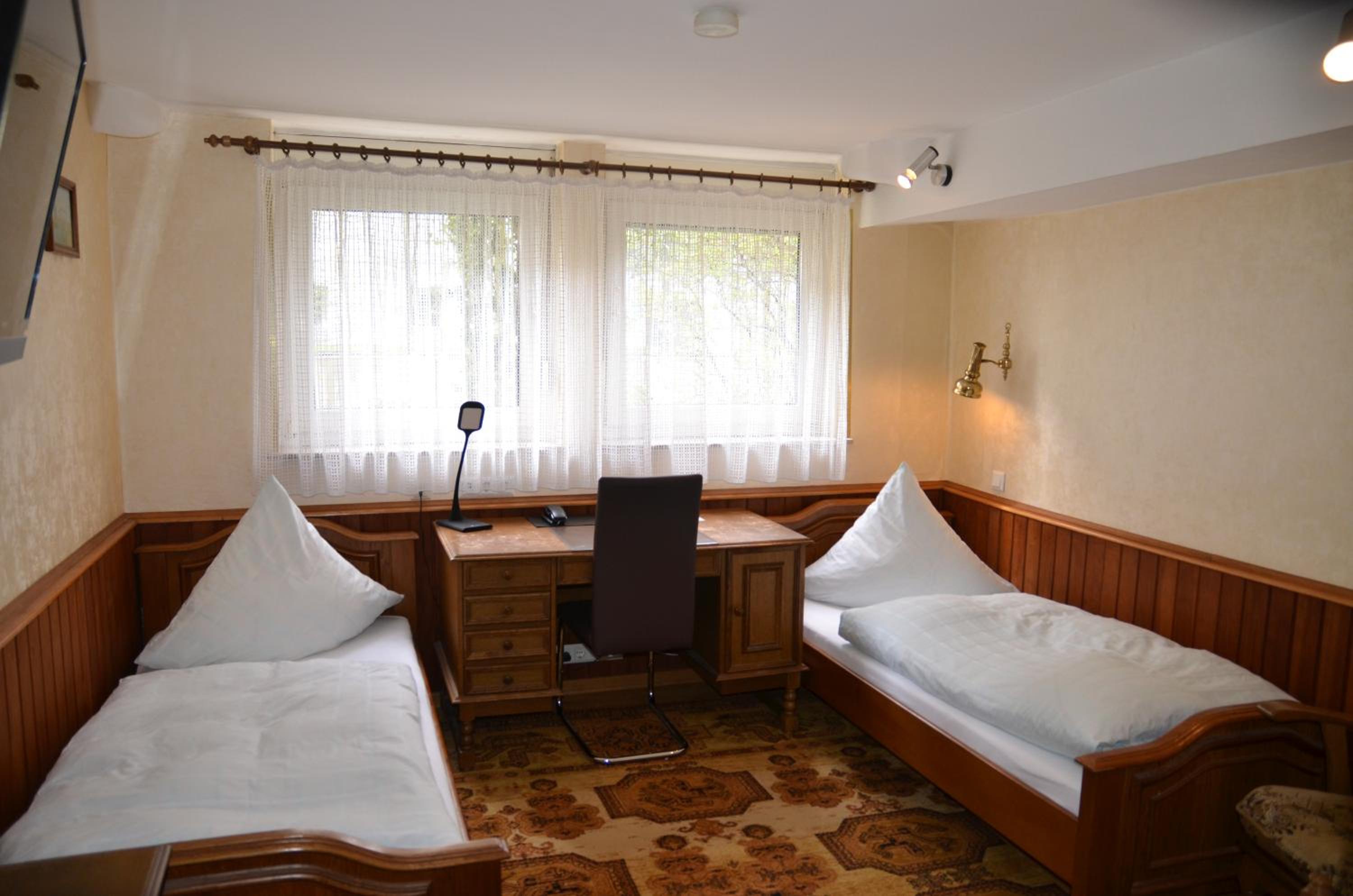 Double Room - Photo 10
