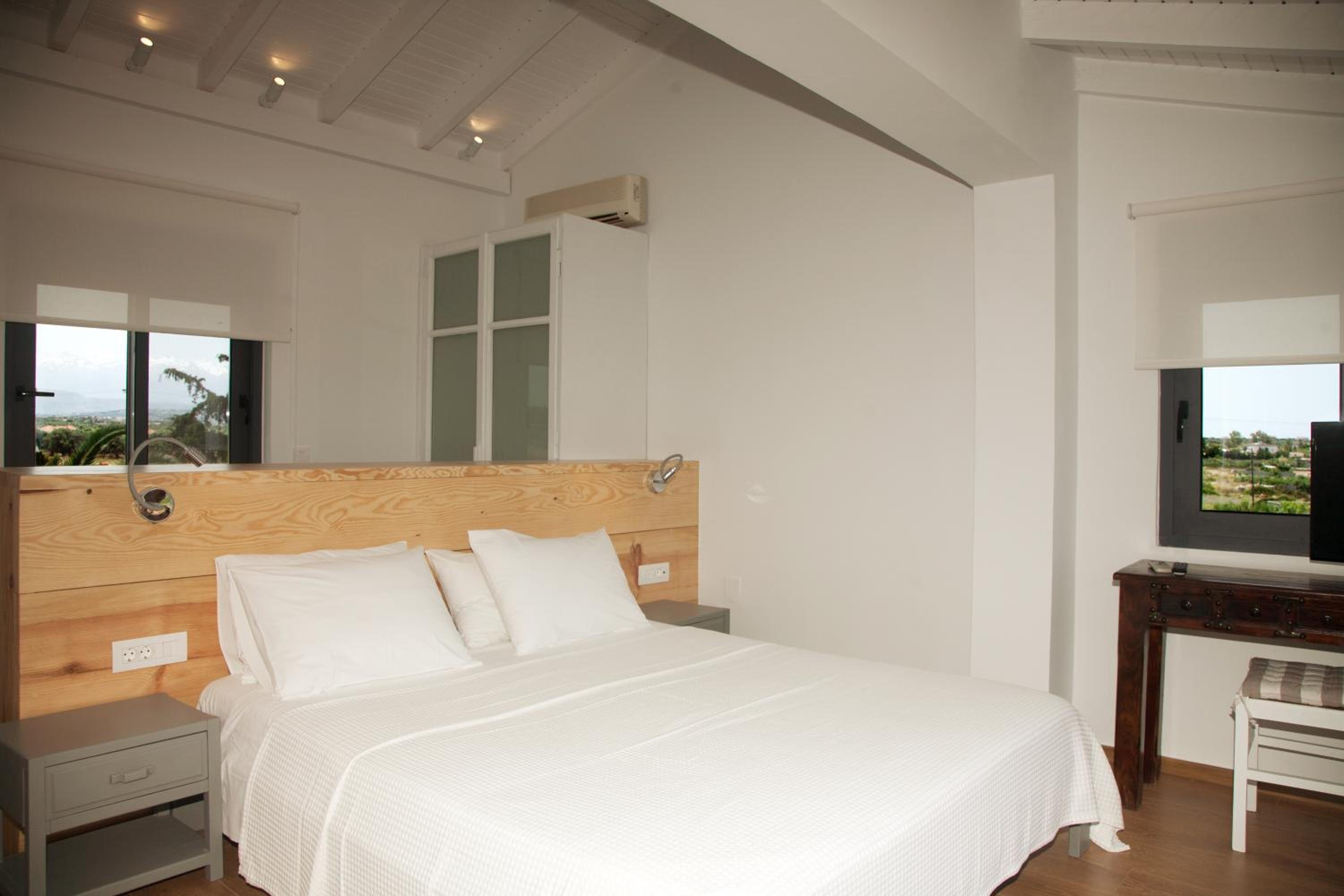 Two-Bedroom Suite with Sea View photo 3