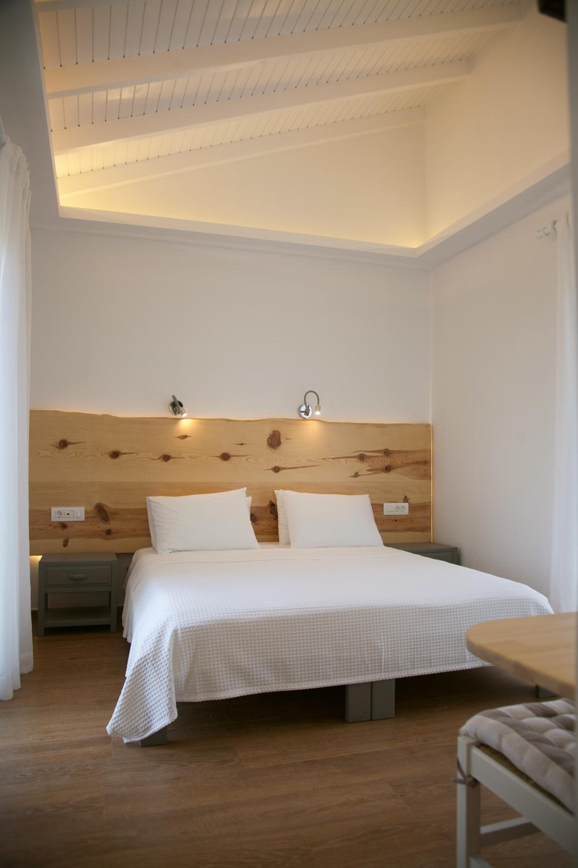 One Bedroom Suite with Sea View photo 3