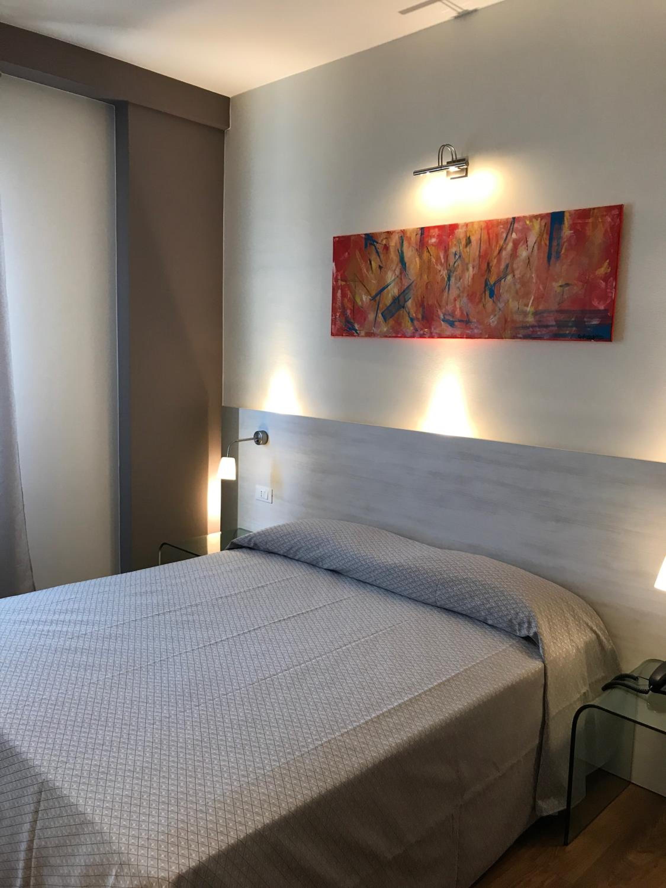 Standard Double Room photo 3