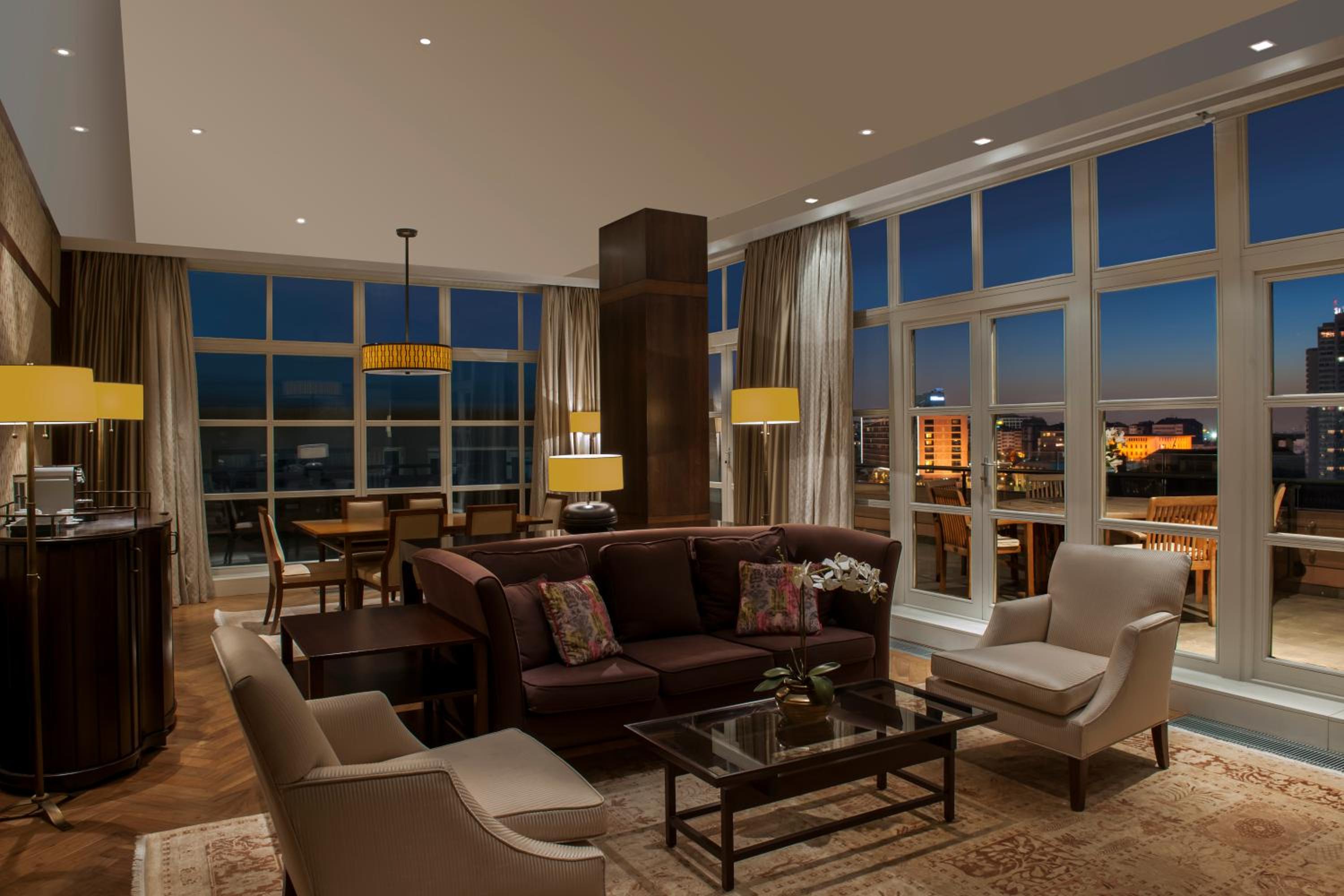 Diplomatic Suite