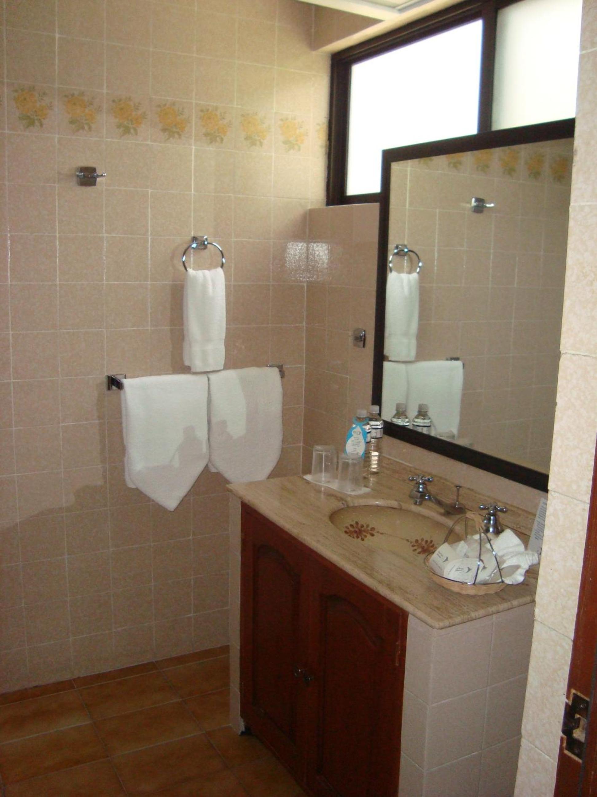 Suite - Photo 4
