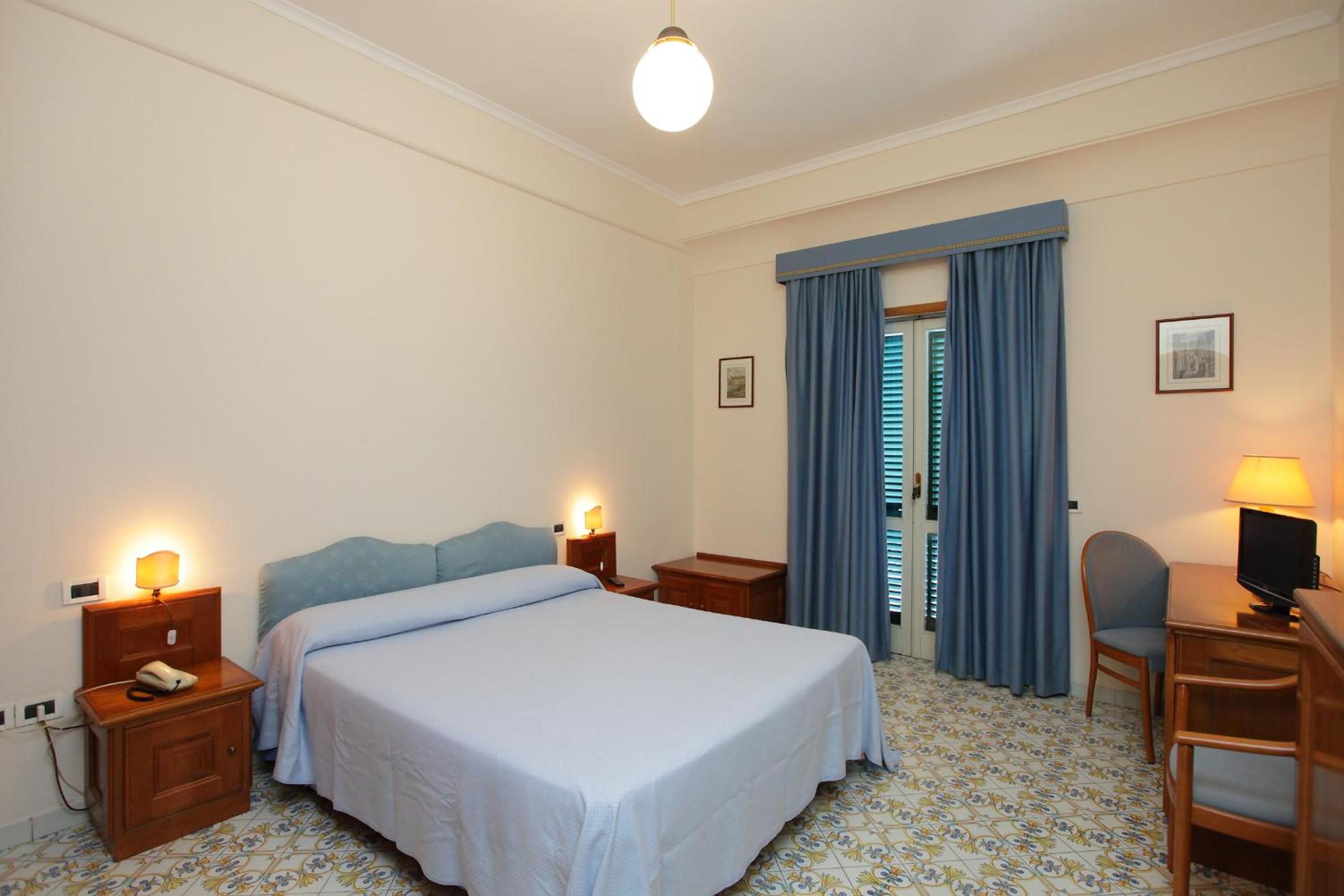 Classic Double Room