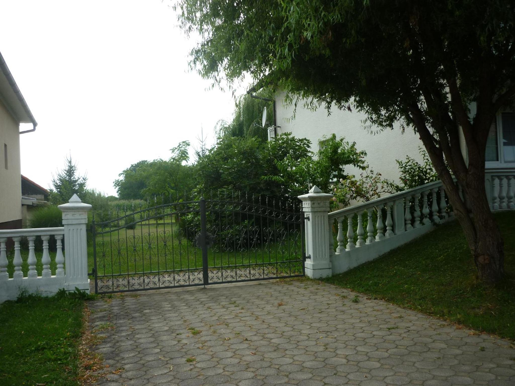 Apartment - Photo 10