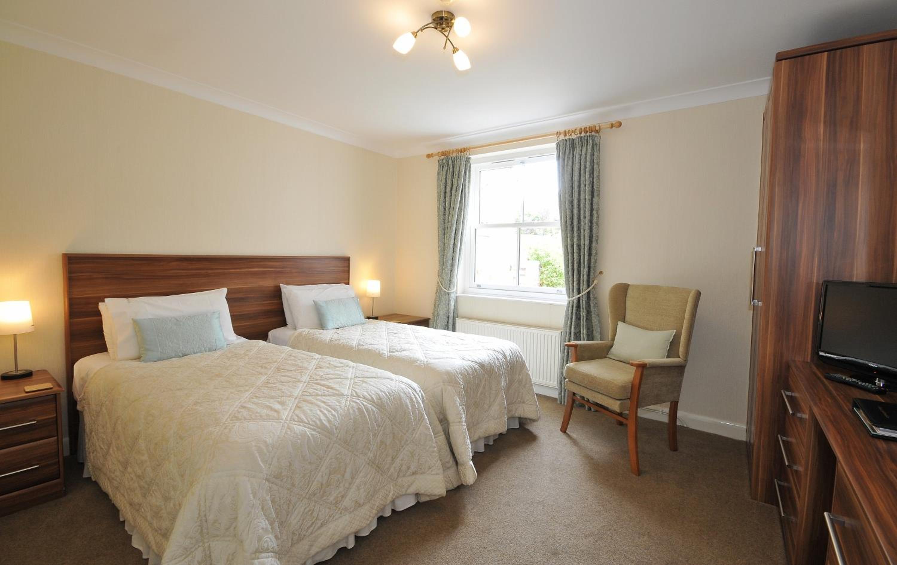Classic Twin Room with Garden View