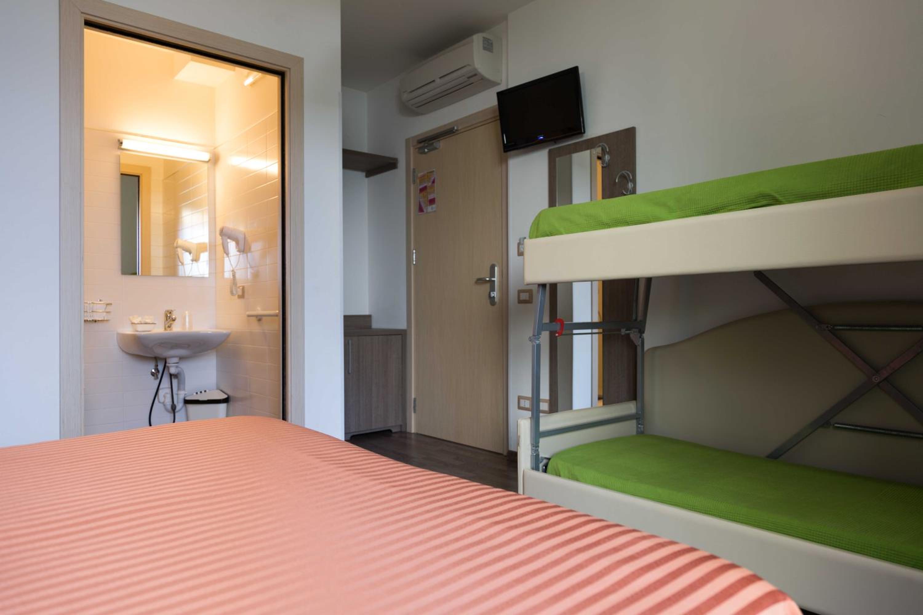 Superior Quadruple Room