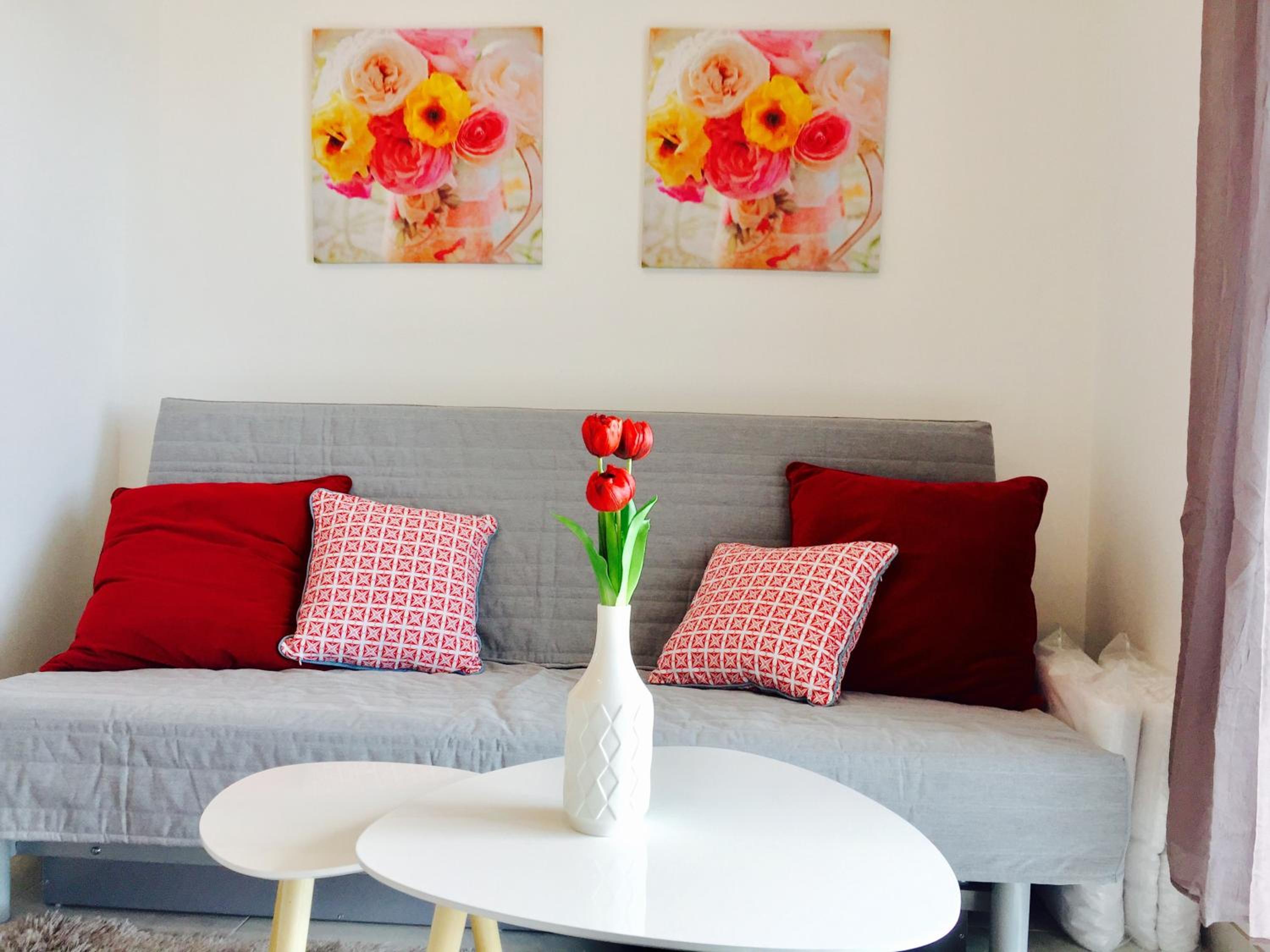 Deluxe Two-Bedroom Apartment
