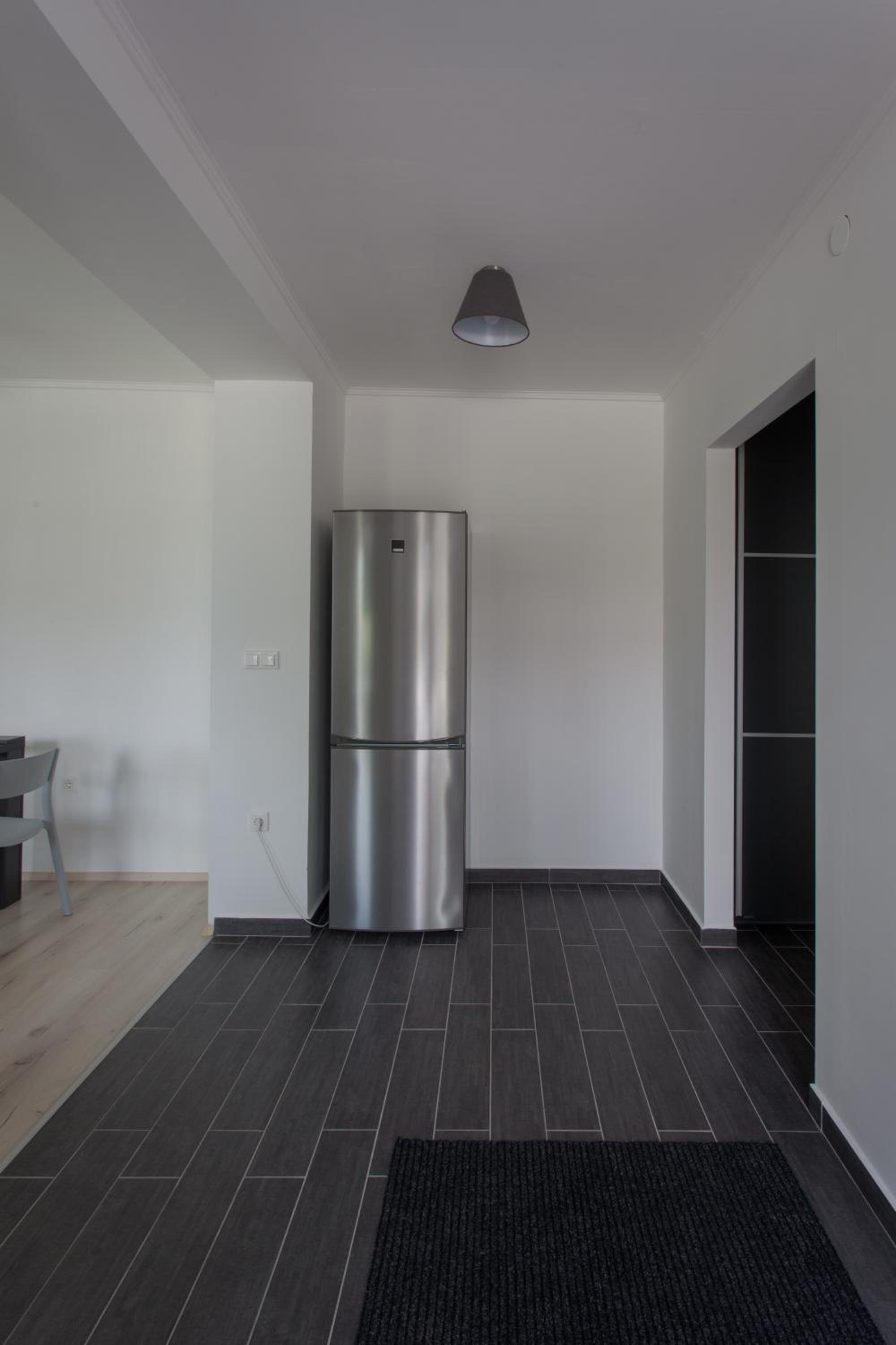 Apartment with Lake View photo 3