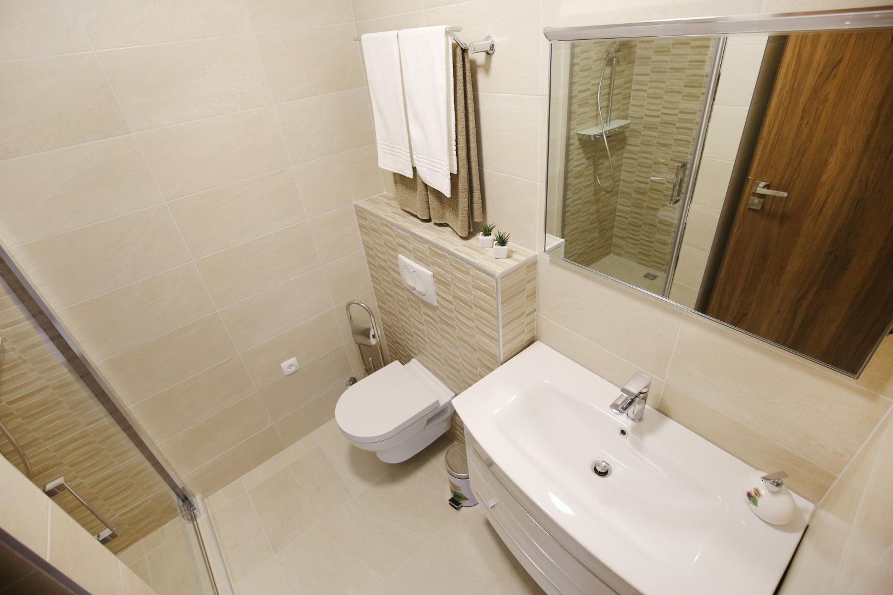 Studio Apartment - Photo 7
