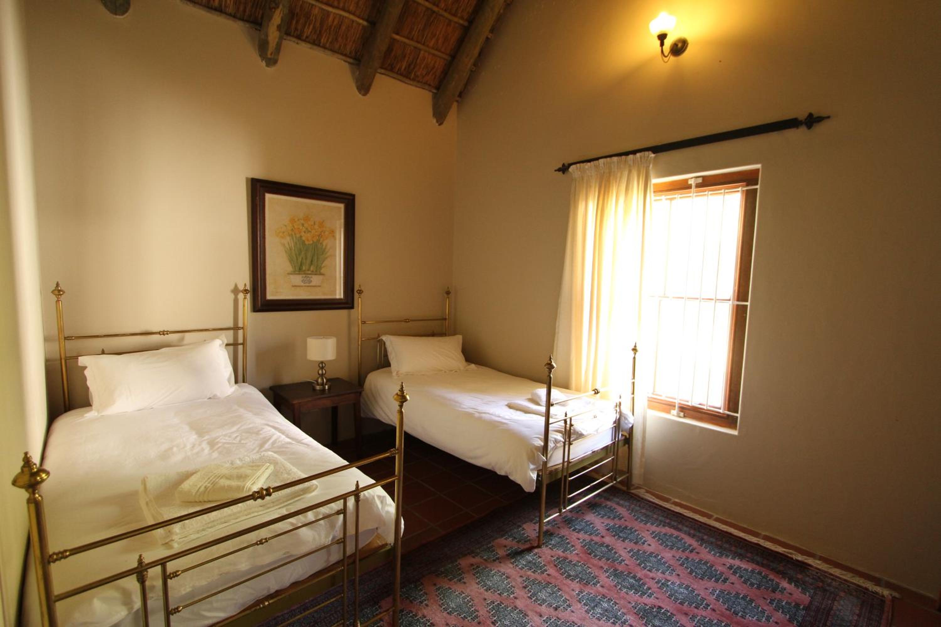 Three-Bedroom House - Photo 5