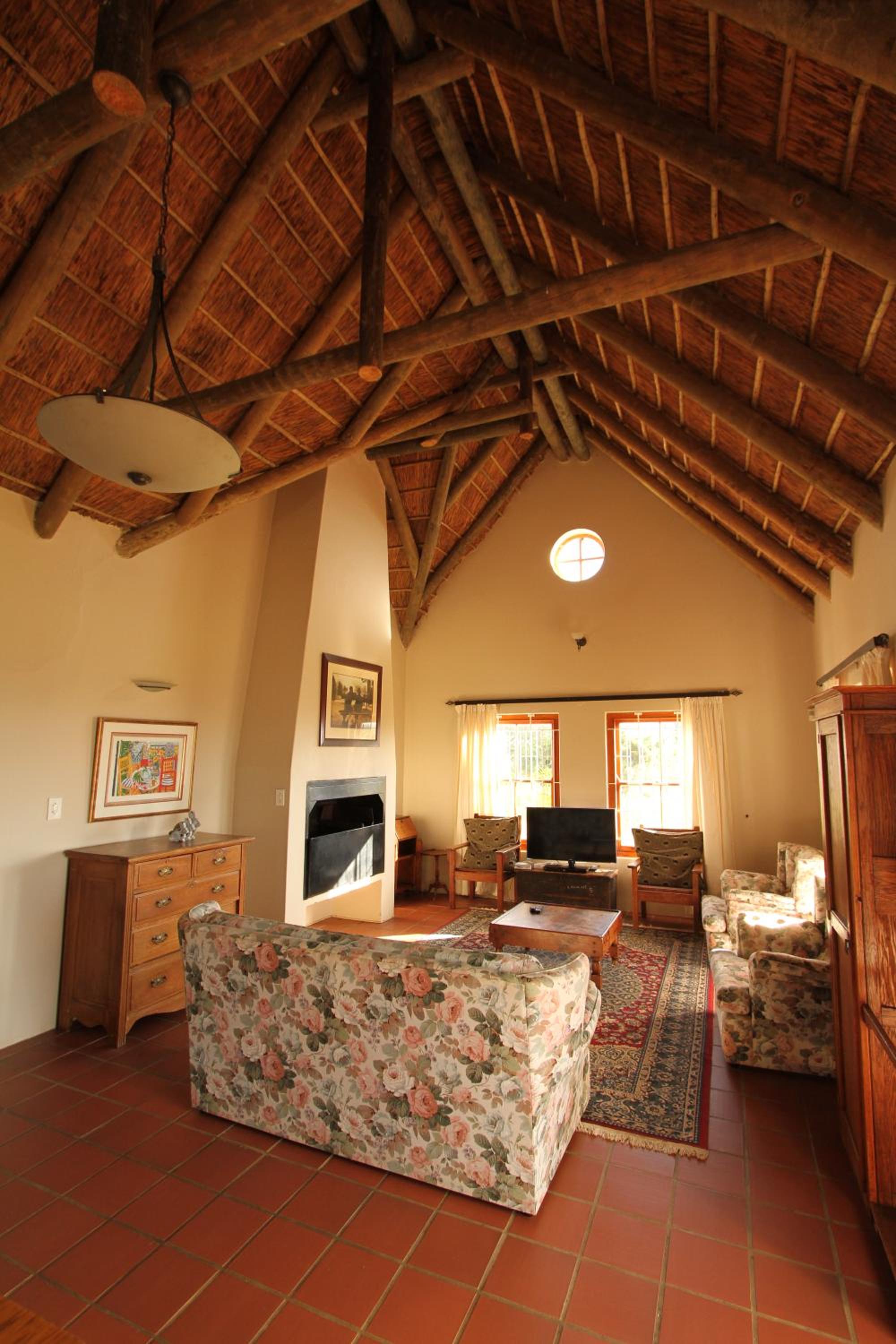 Three-Bedroom House - Photo 1