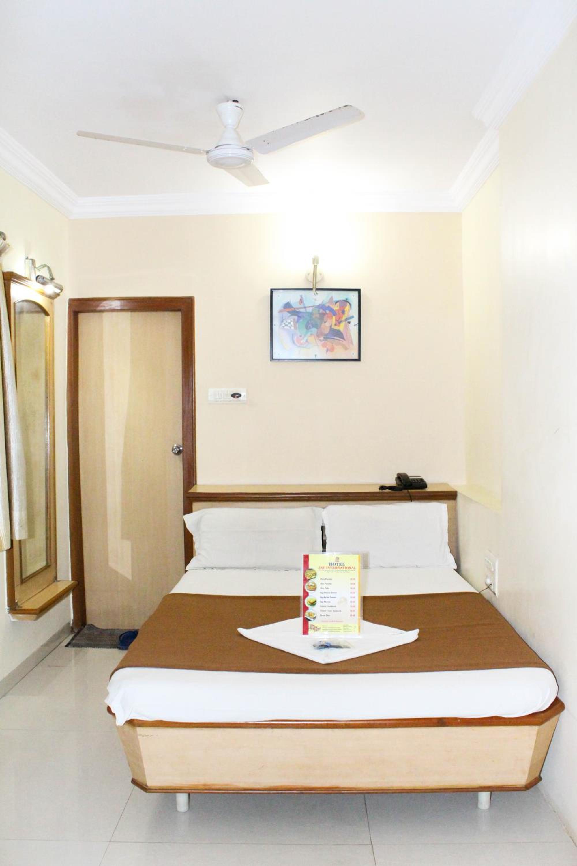 Economy Single Room - Indian nationals only  photo 2