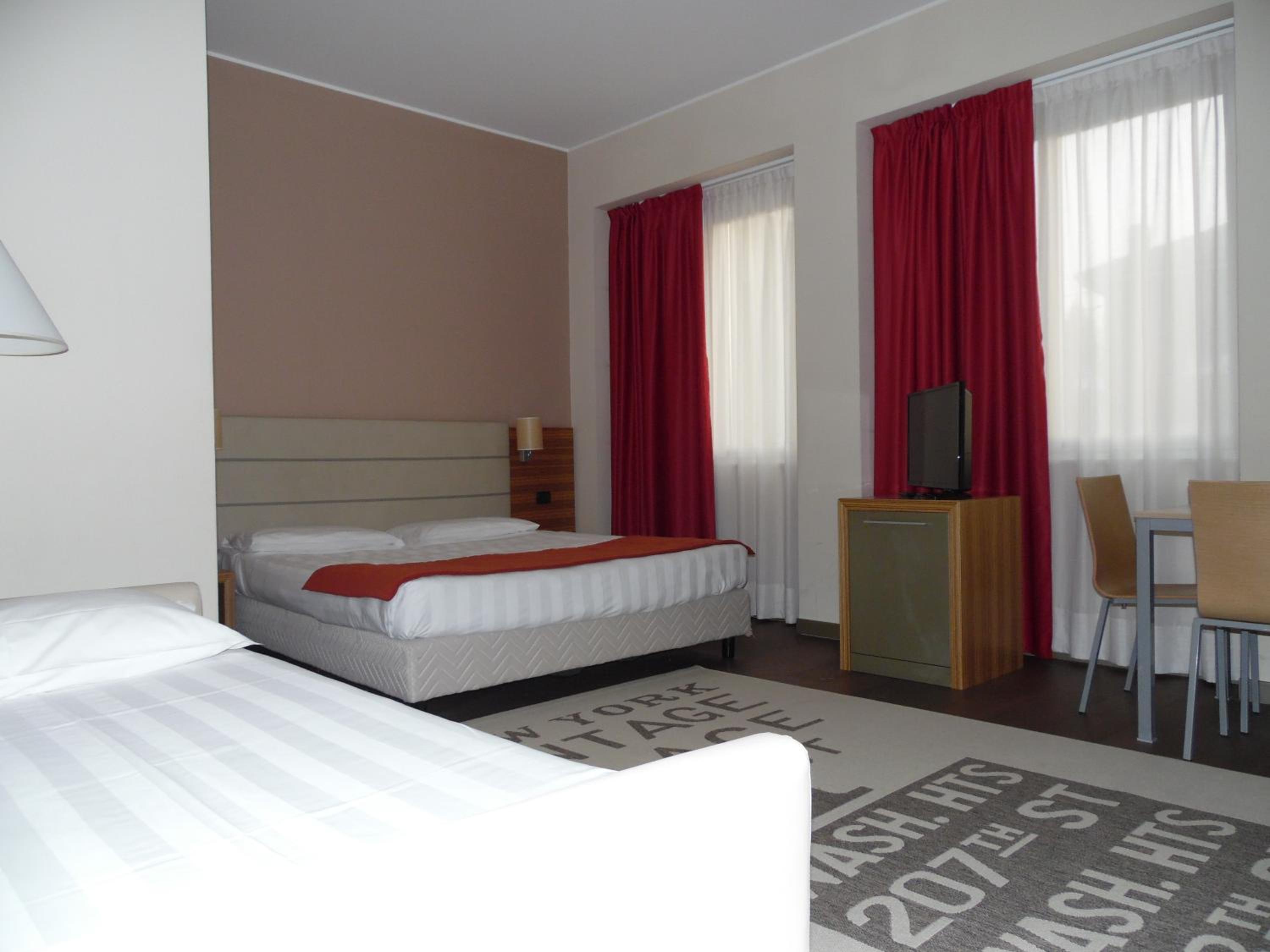 Standard Family Room - Photo 1